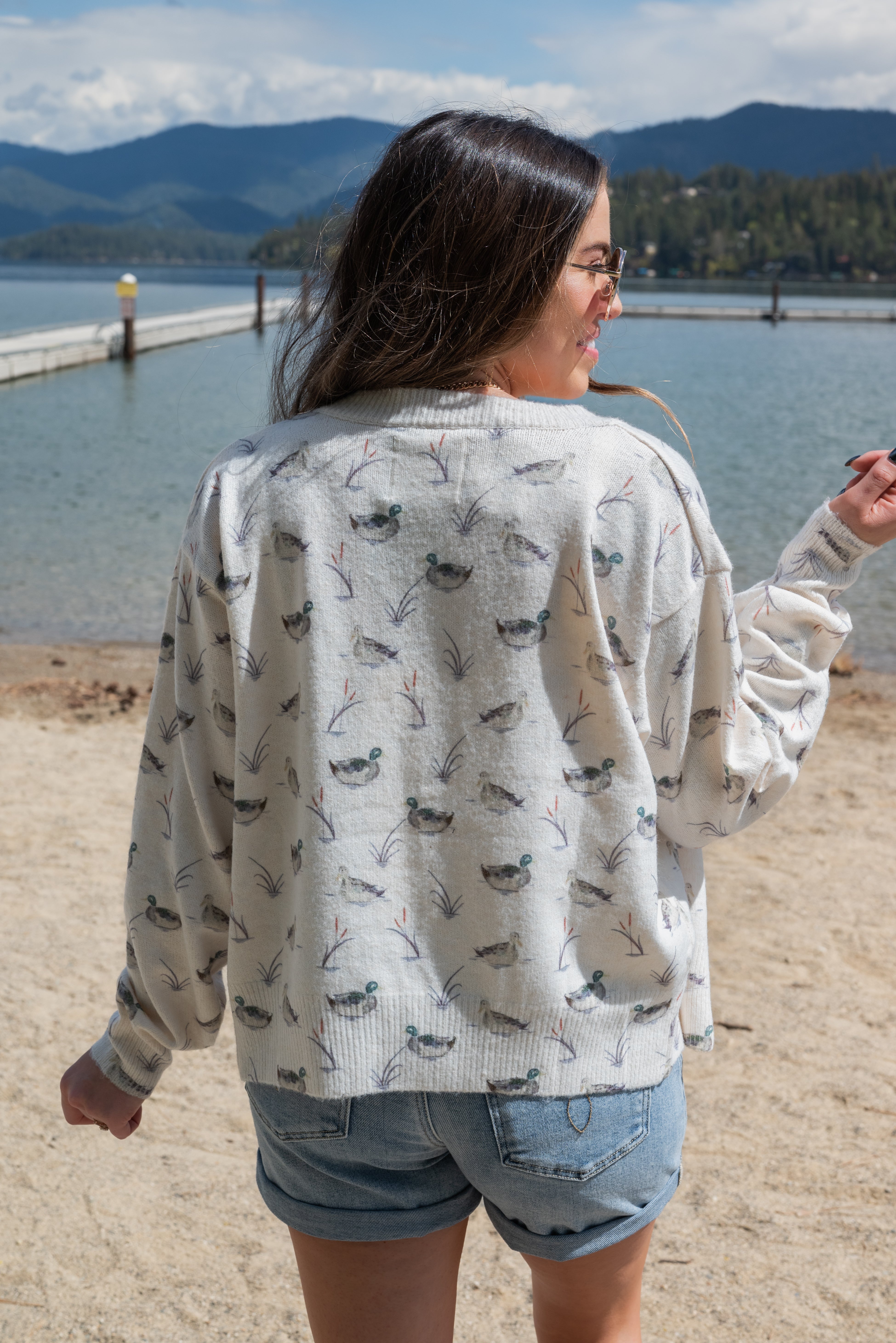 DUCKY CARDIGAN