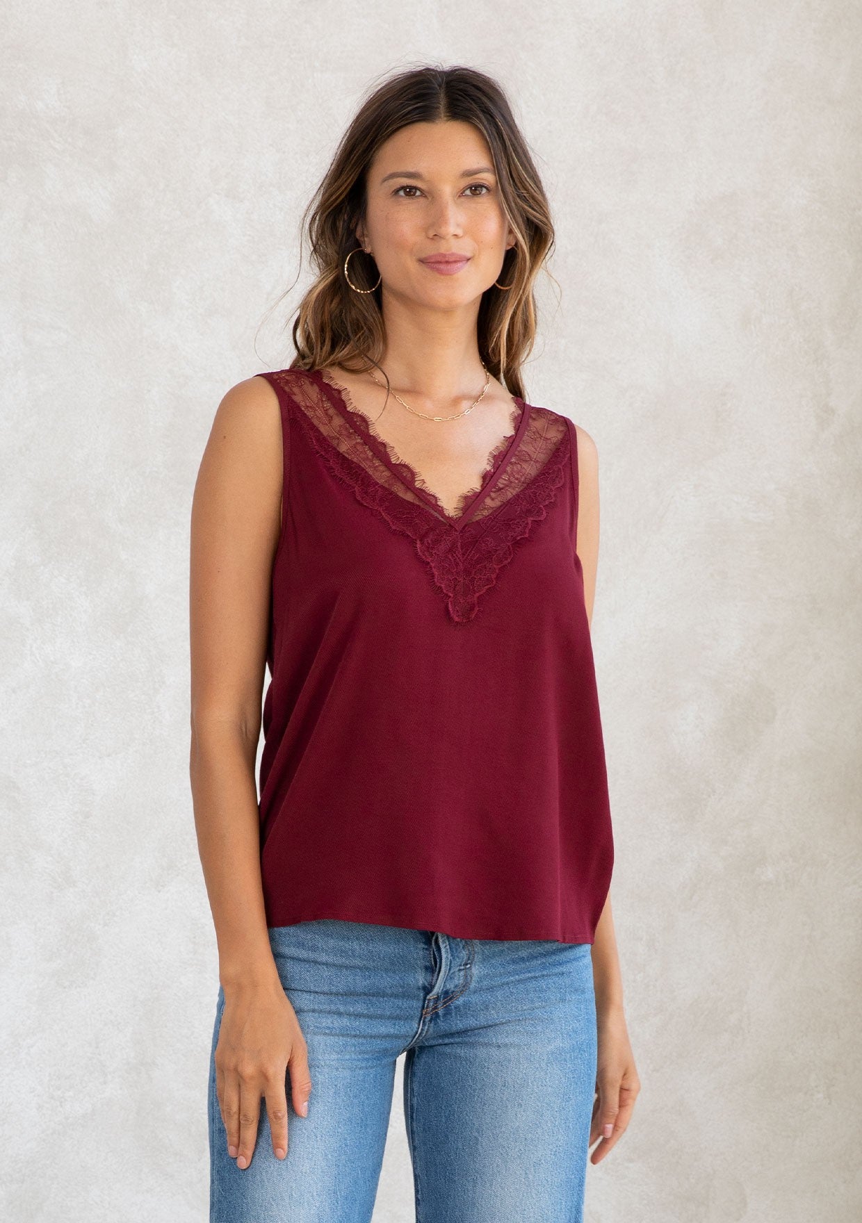 LYNETTE LACE TABK