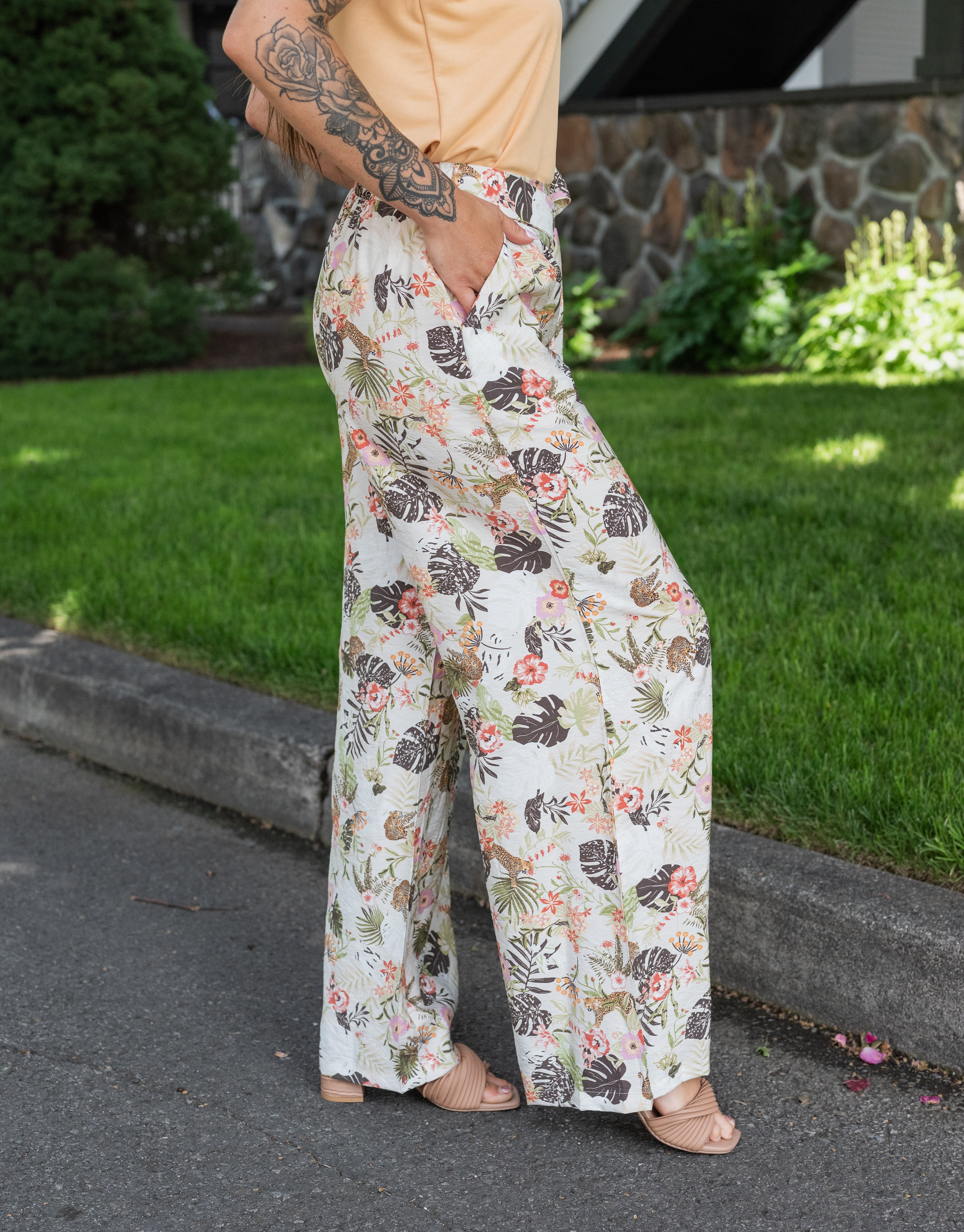 TROPICAL WIDE LEG PANTS