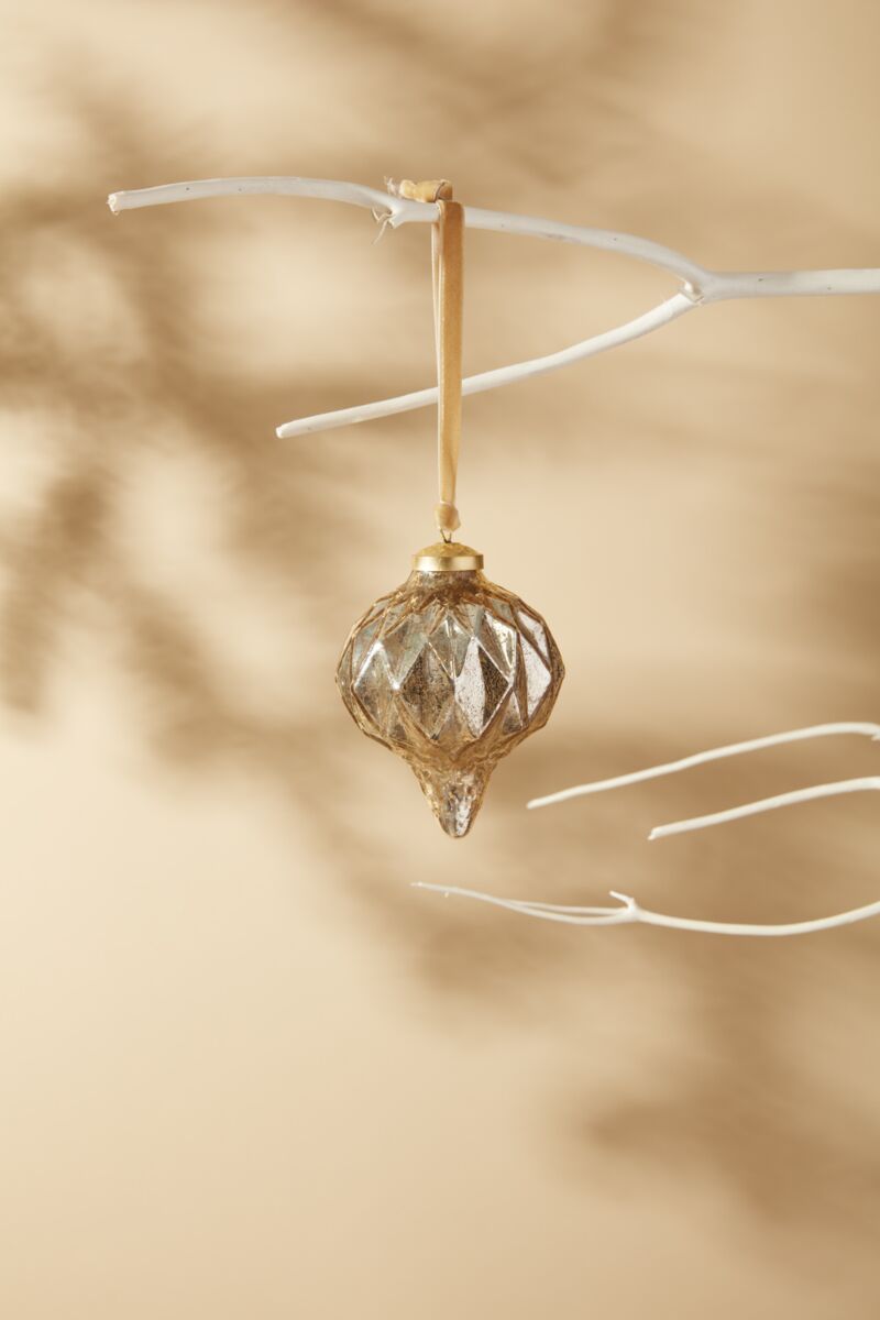 Jaunty Ornament