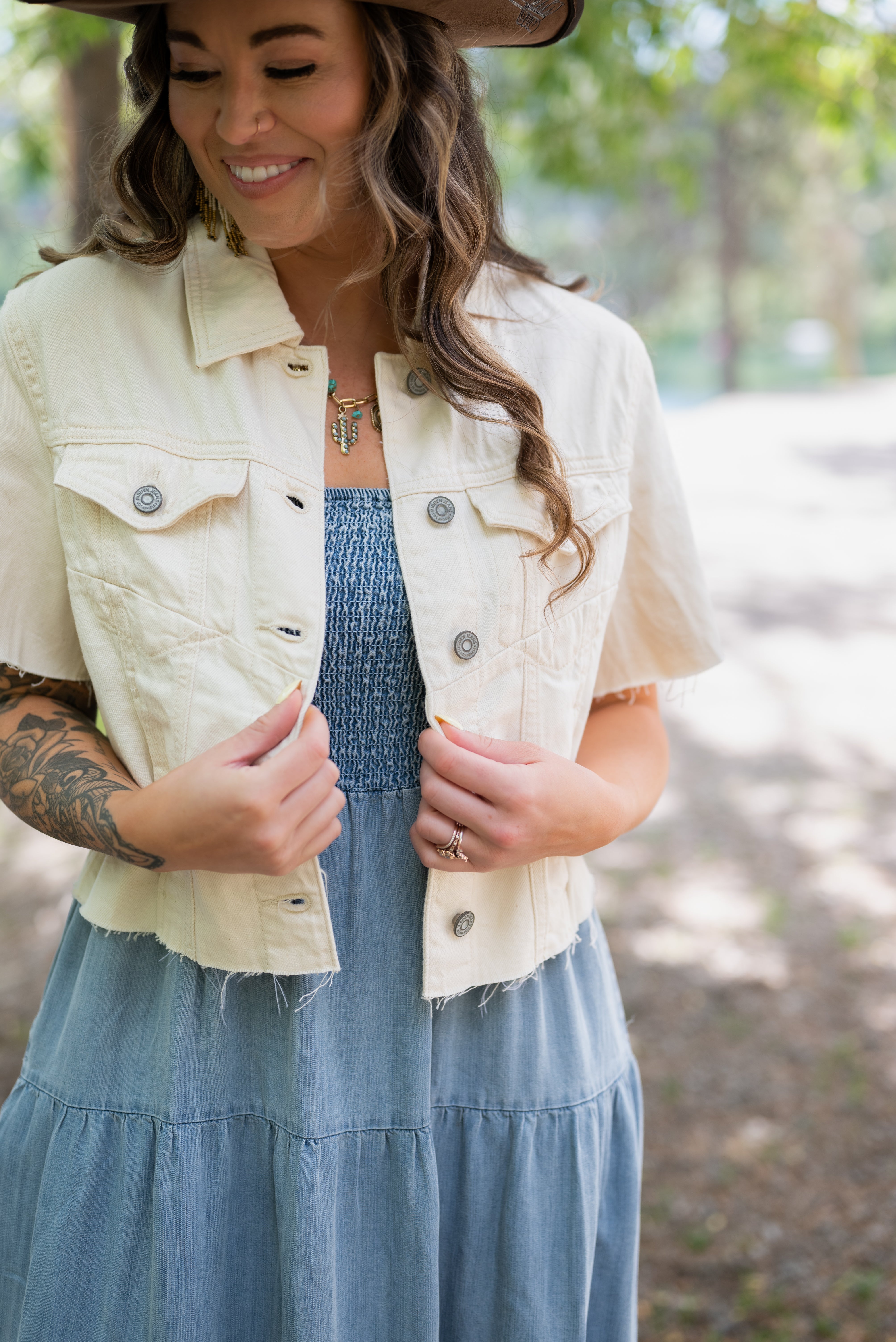 VERA SHORT SLEEVE CROP DENIM JACKET