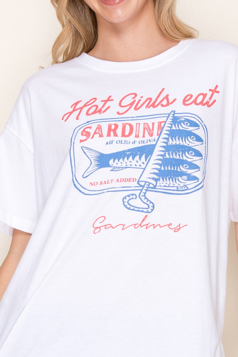 HOT GIRLS & SARDINES TEE