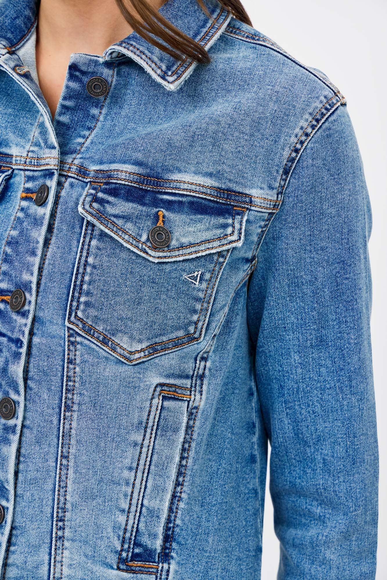 FITTED TRUCKER JACKET