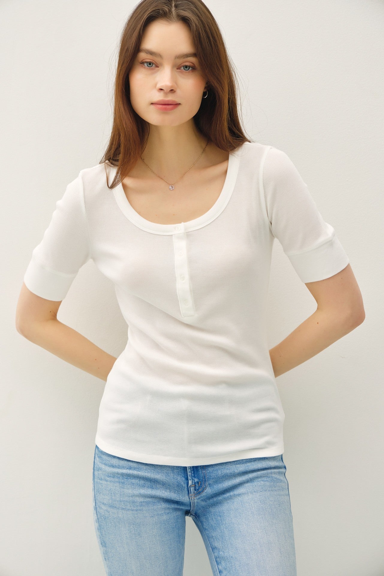 AVAH HENLEY TOP