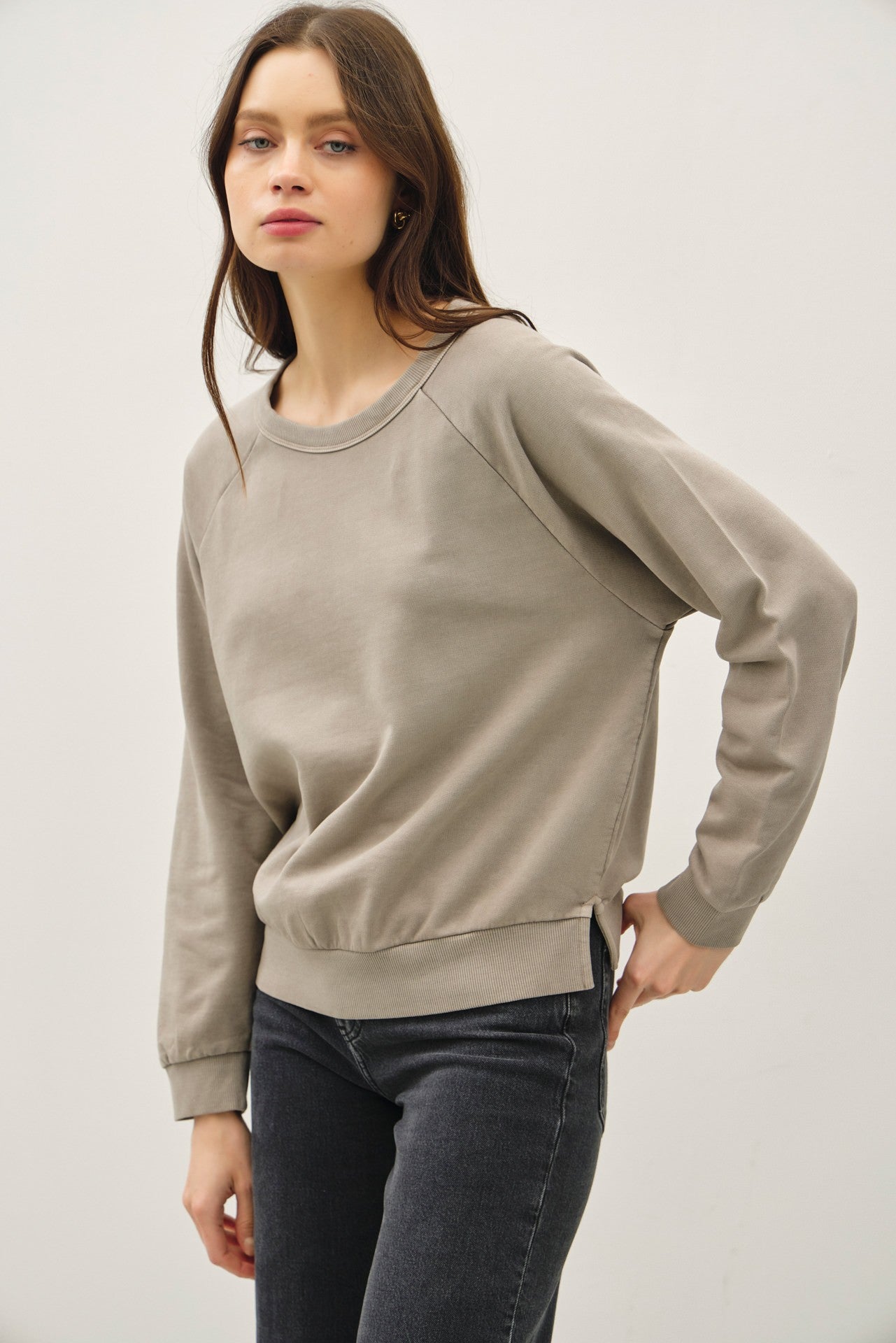 LARISSA SWEATSHIRT