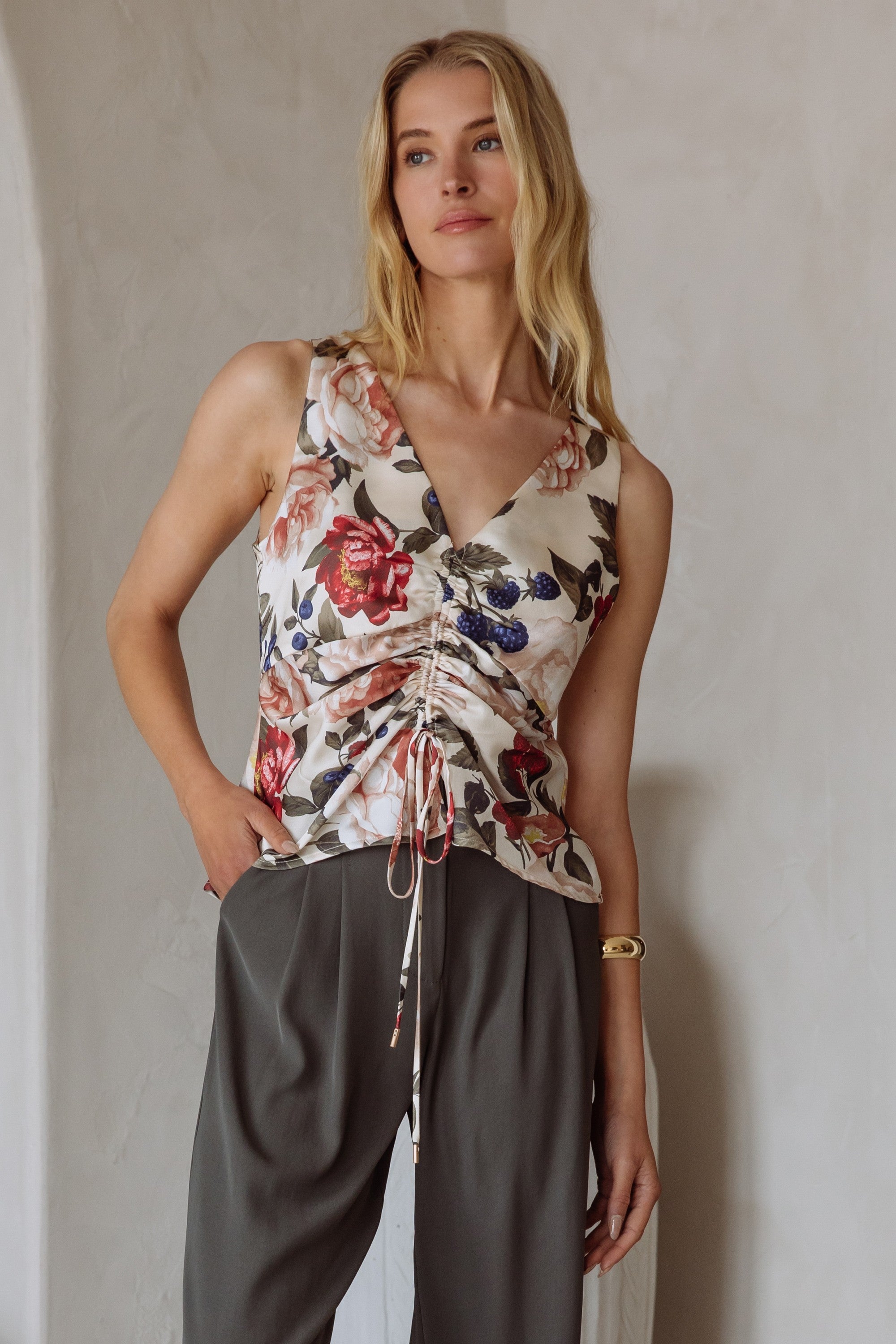 MAISY FLORAL TOP