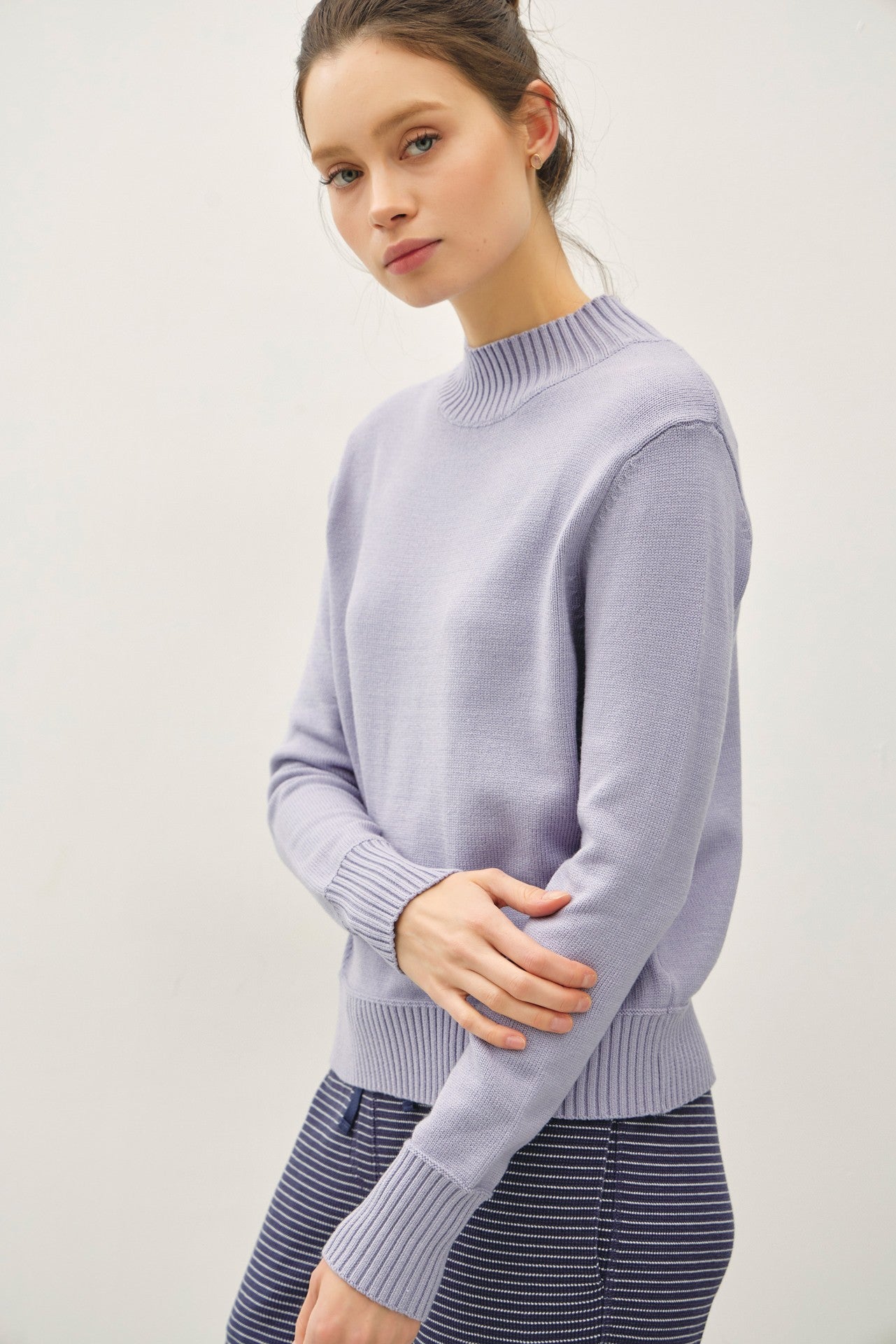 MEMORY MOCKNECK SWEATER