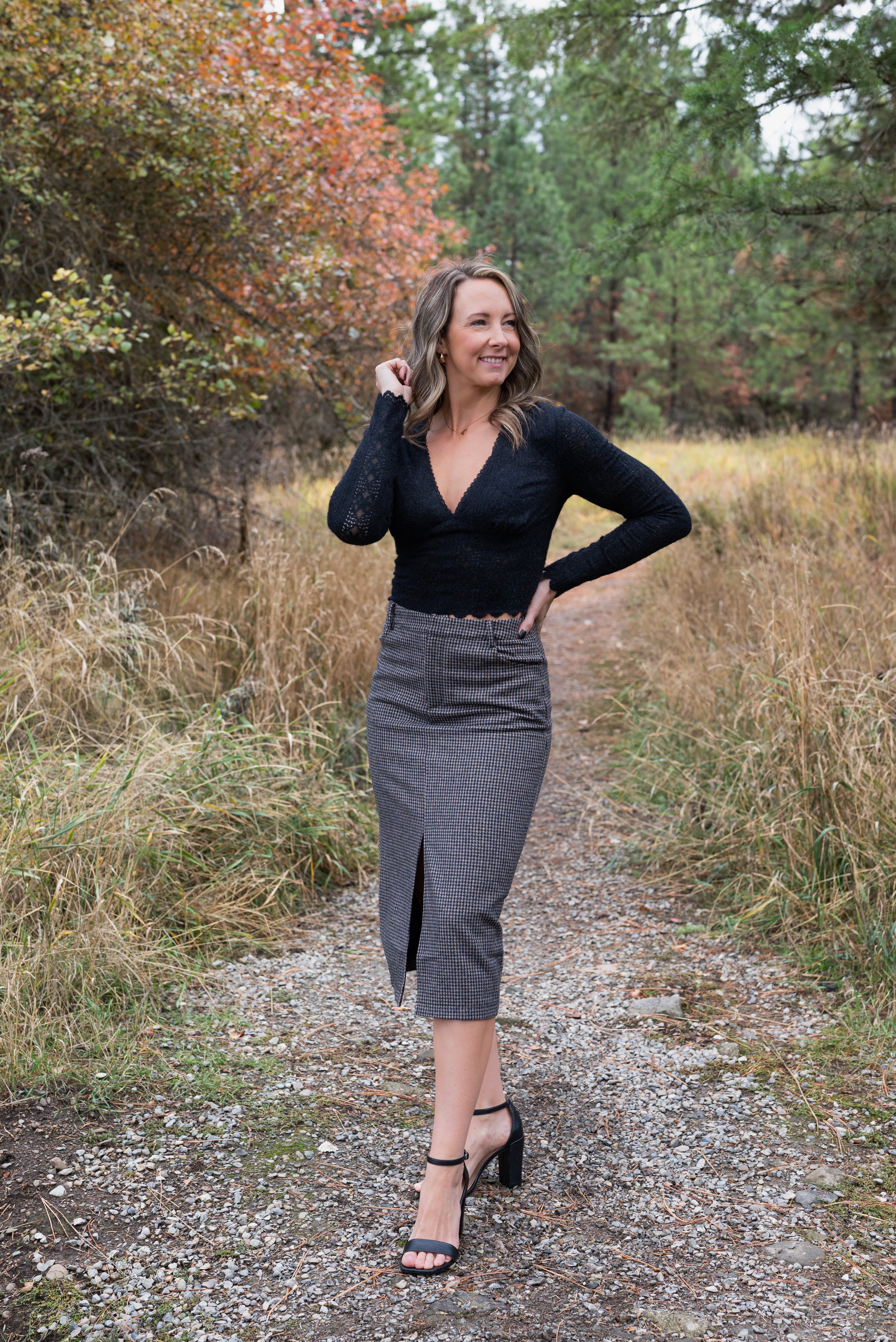 OUTTA HERE HOUNDSTOOTH SKIRT