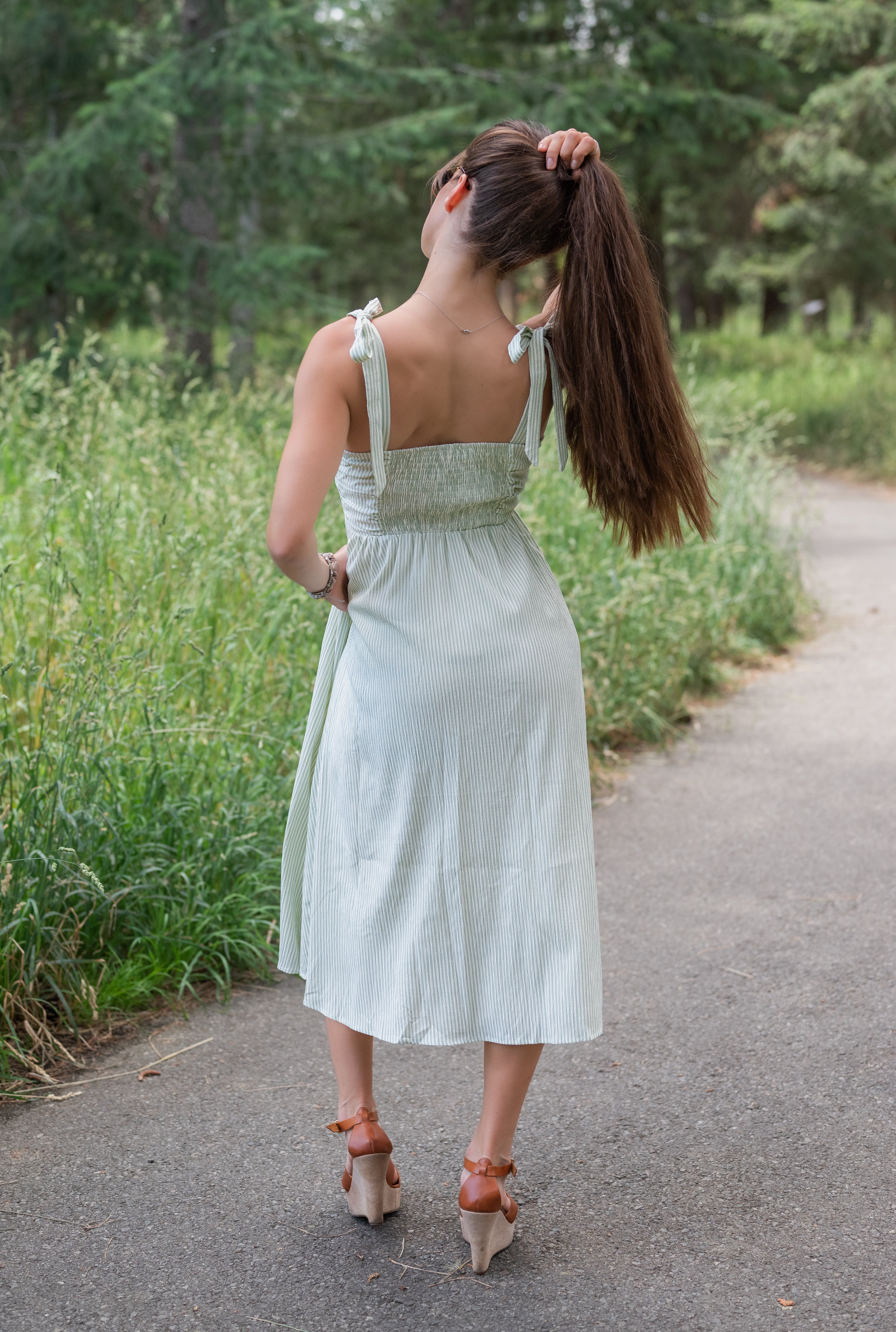 SEE ME STRIPE BOW MIDI DRESS