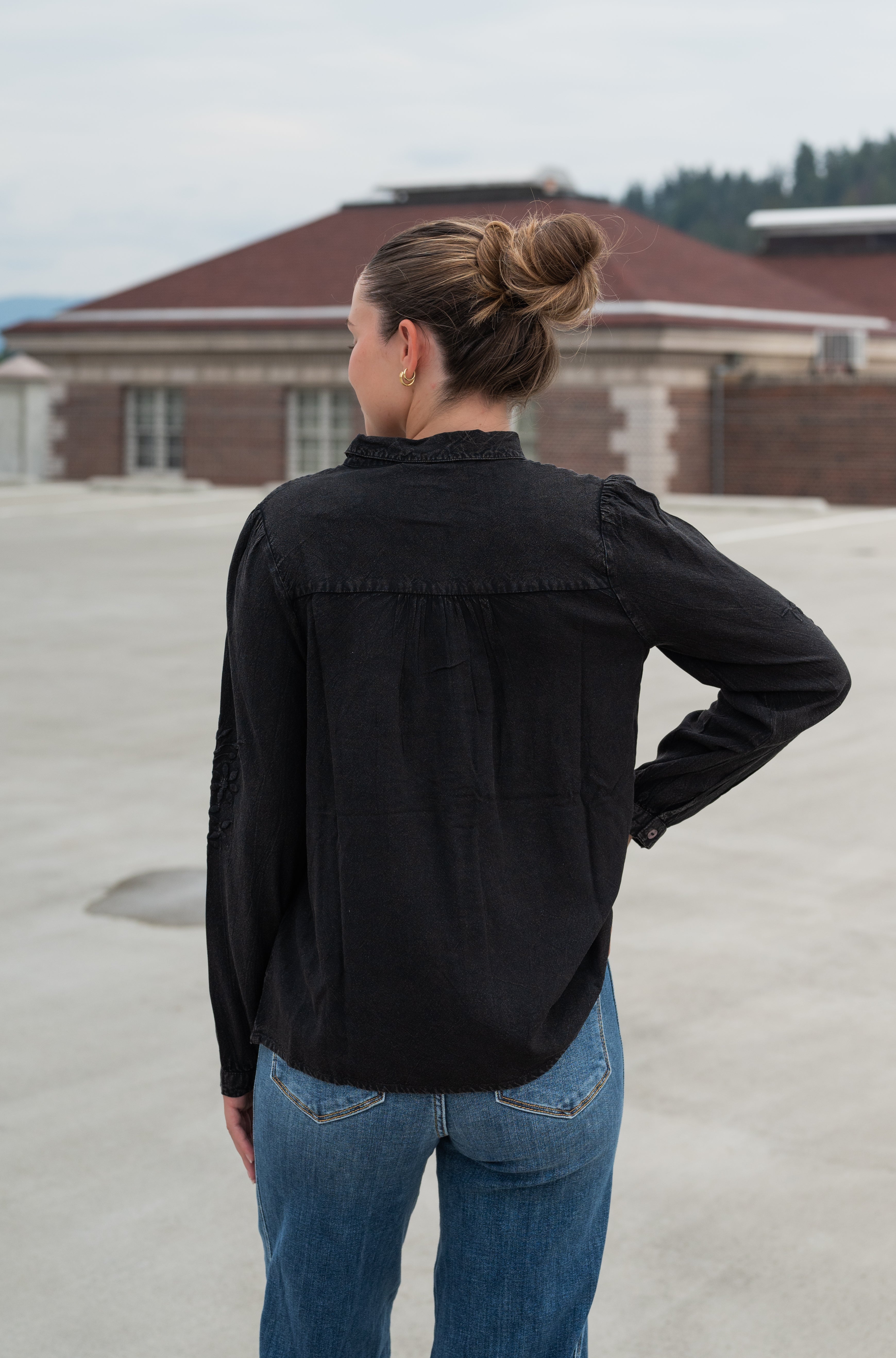 CONRAD EMBROIDERED SHIRT
