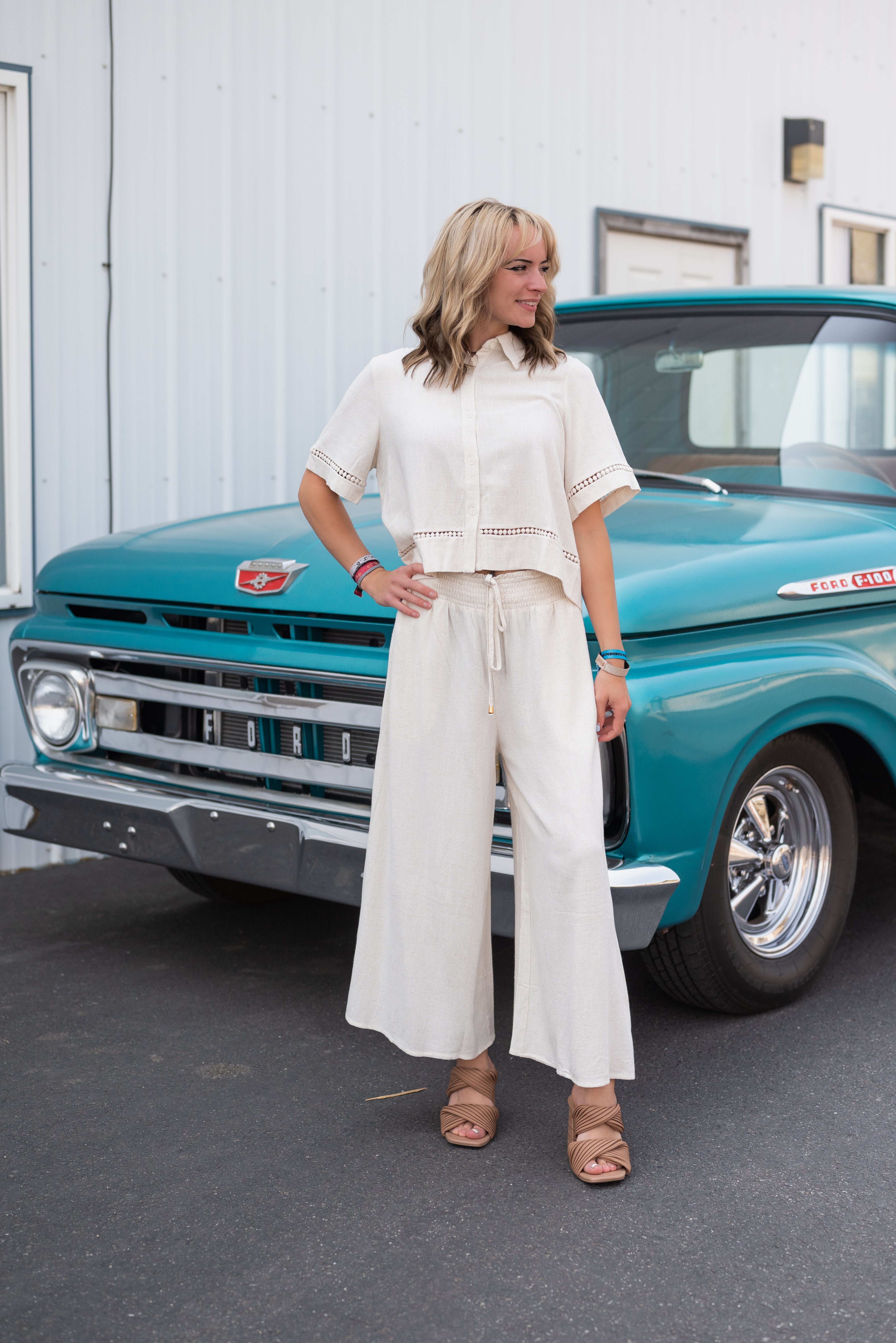 ELISE LINEN CAPRI