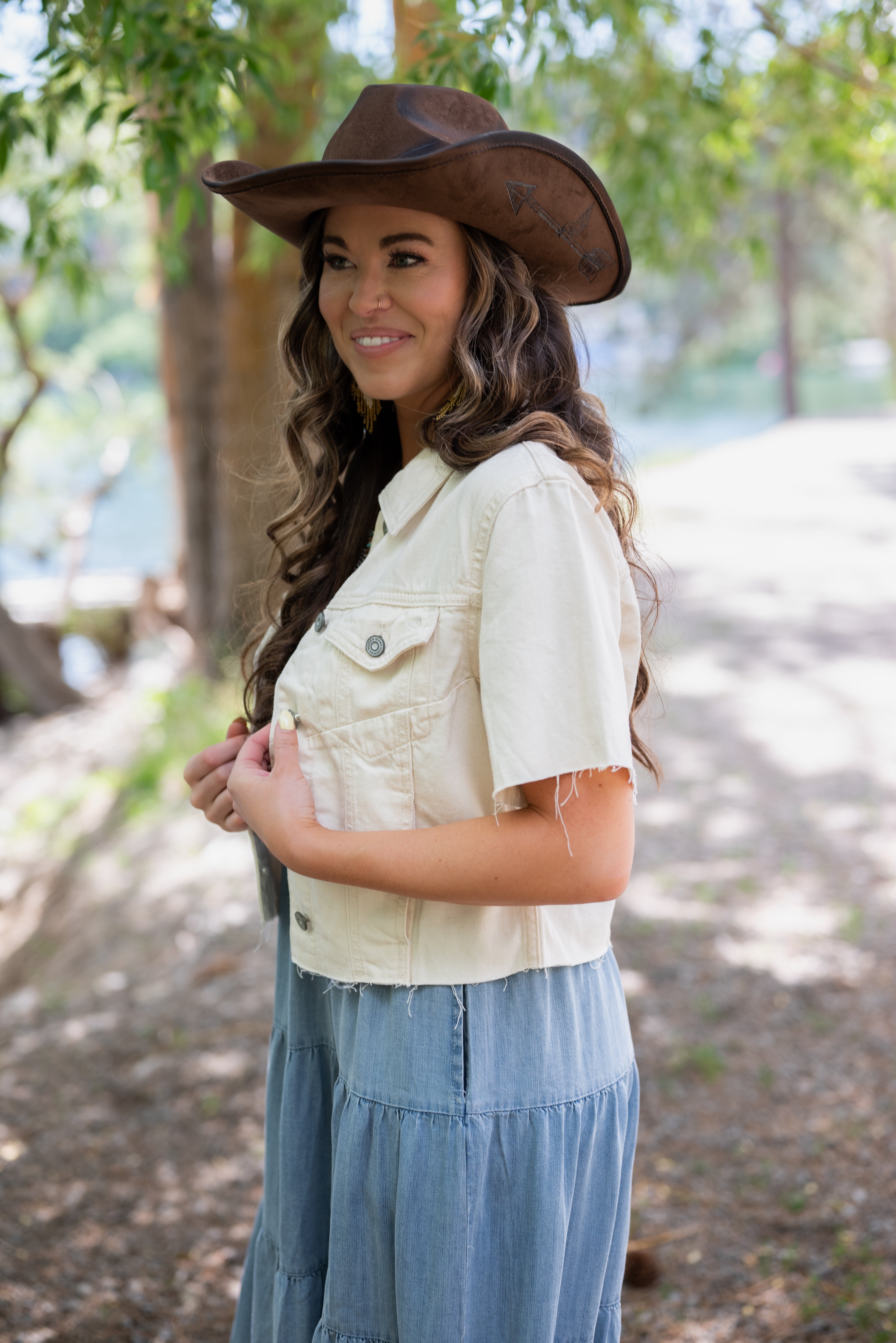 VERA SHORT SLEEVE CROP DENIM JACKET
