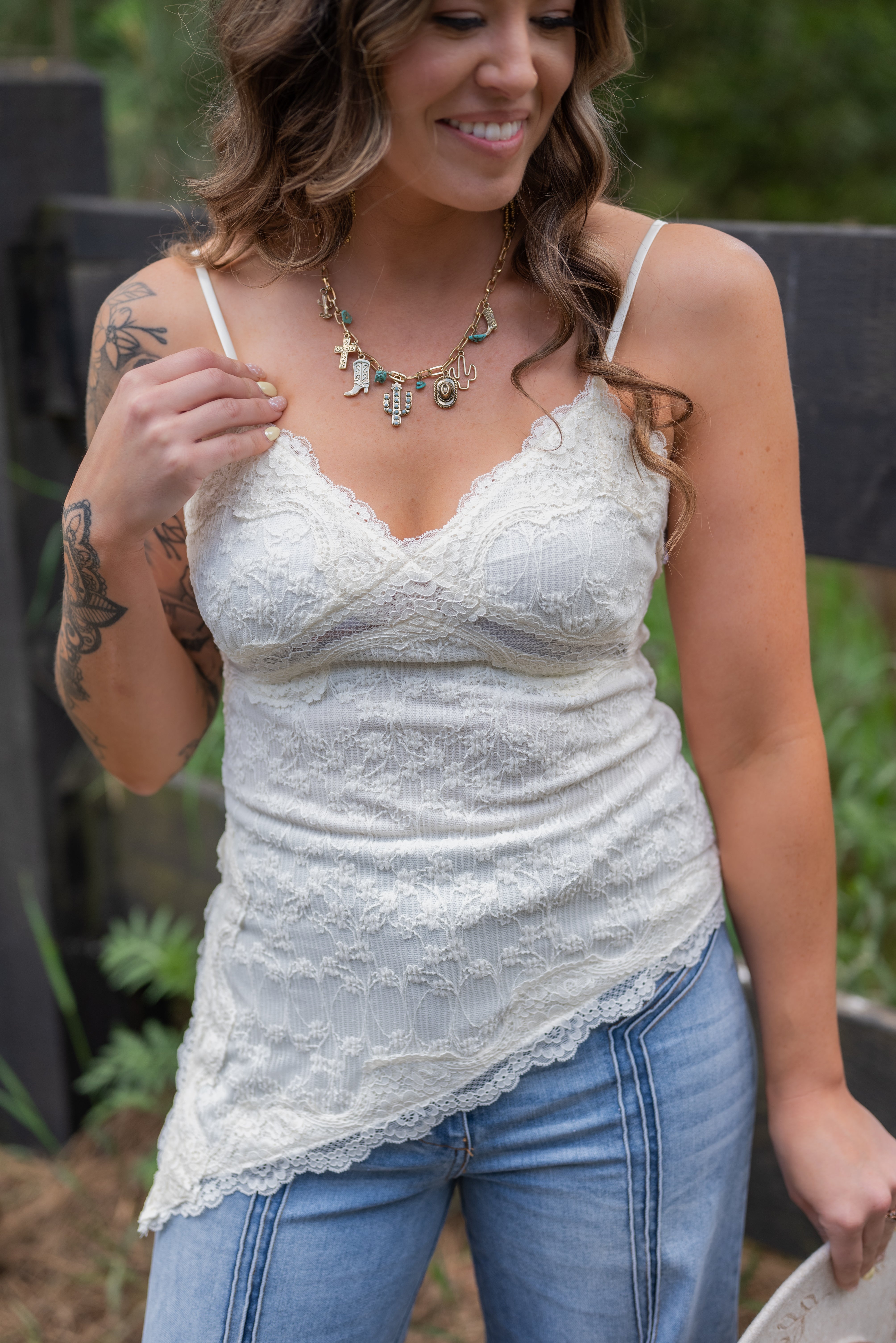VICKI LACE CAMI
