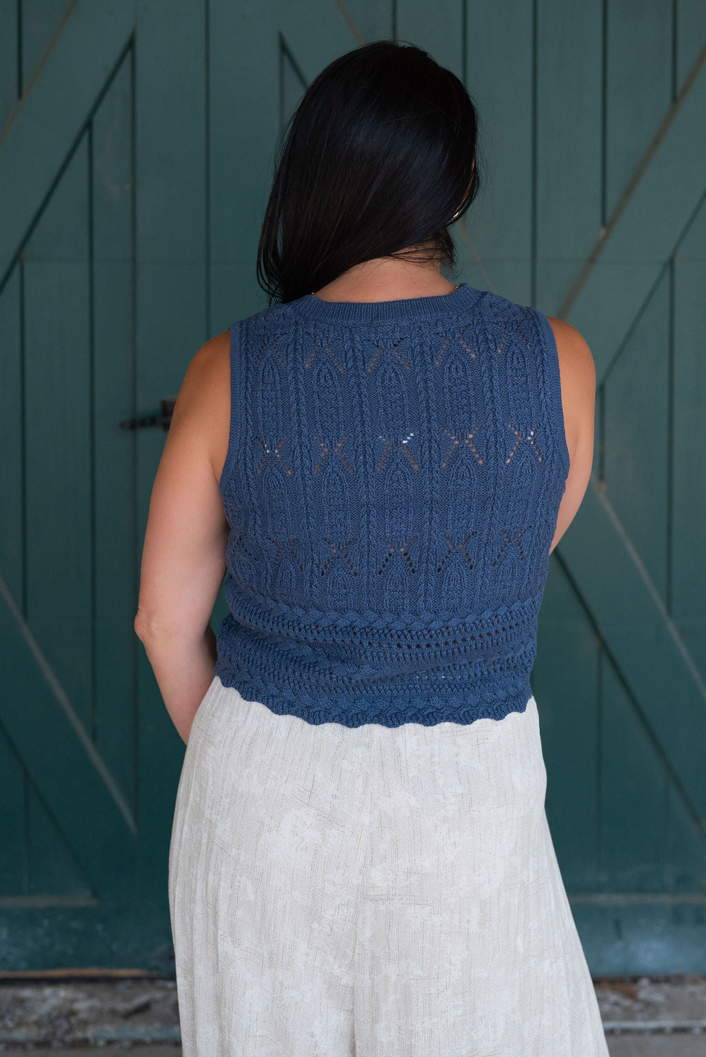 Shura V-Neck Vest