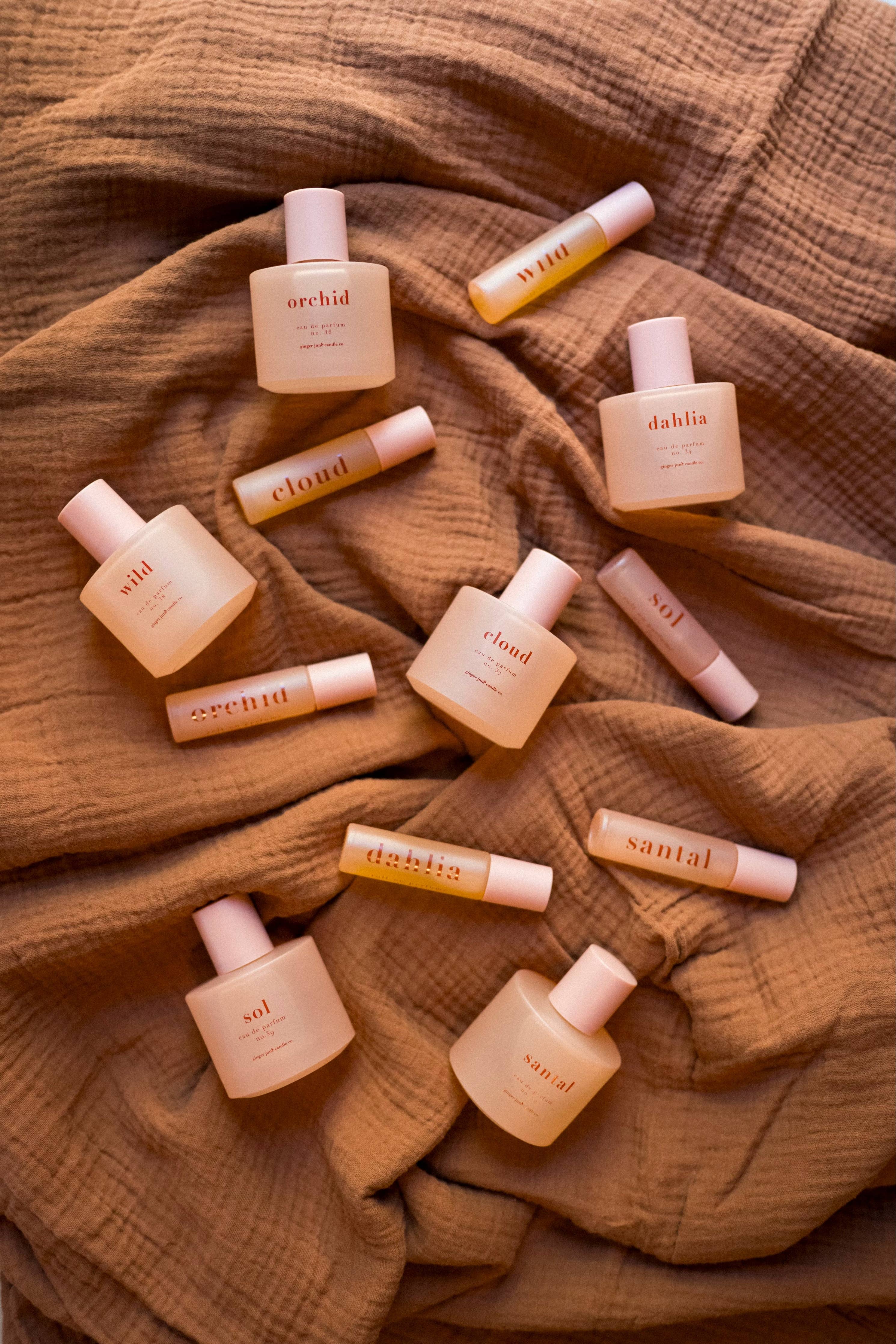 No. 37 cloud • clean roll-on perfume