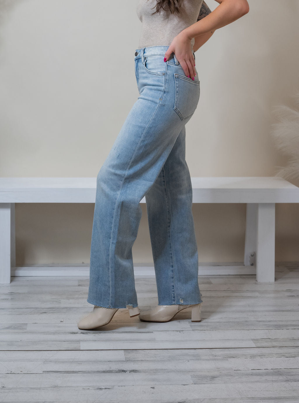 MERLETTA STRAIGHT LEG JEAN