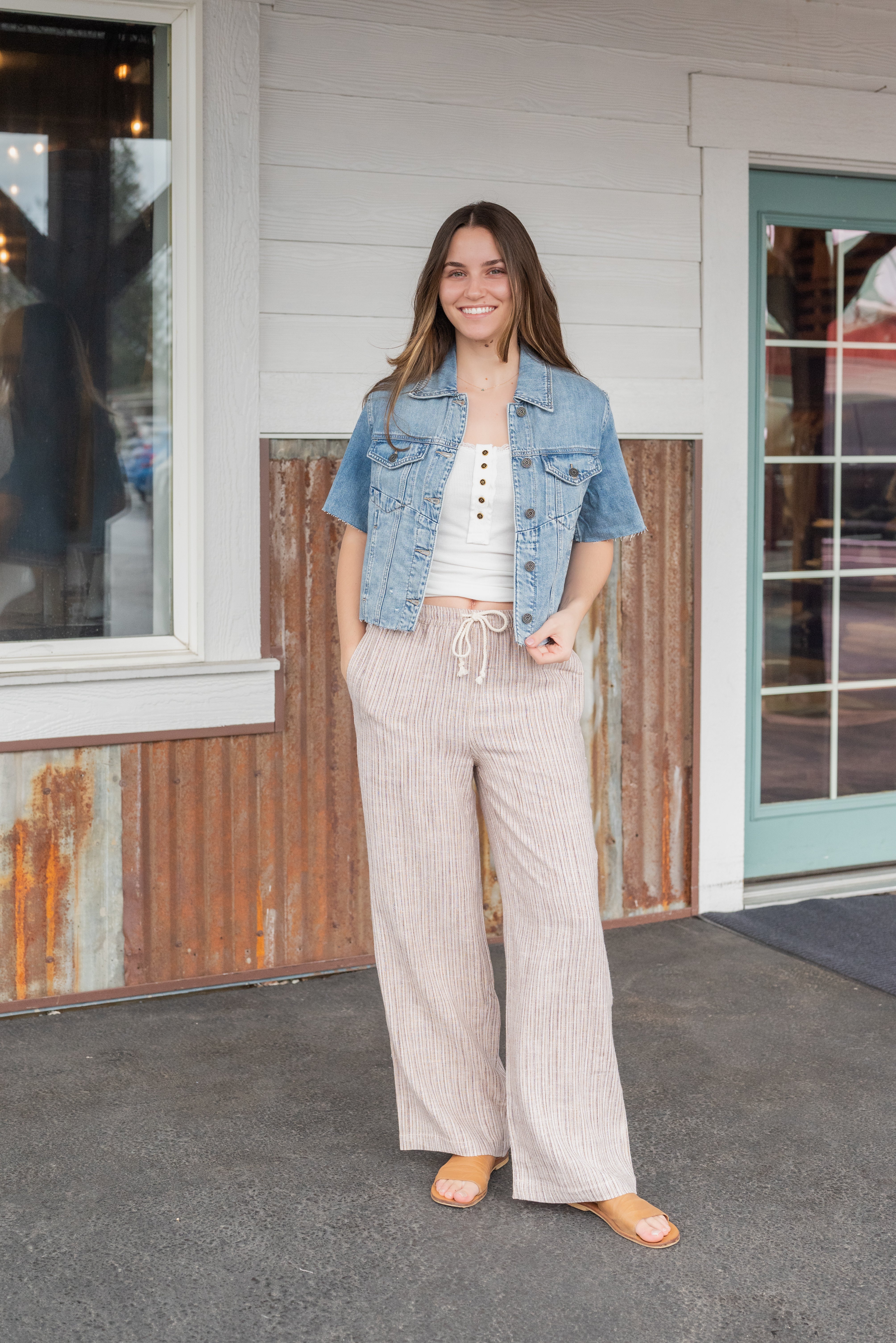 VERA SHORT SLEEVE CROP DENIM JACKET