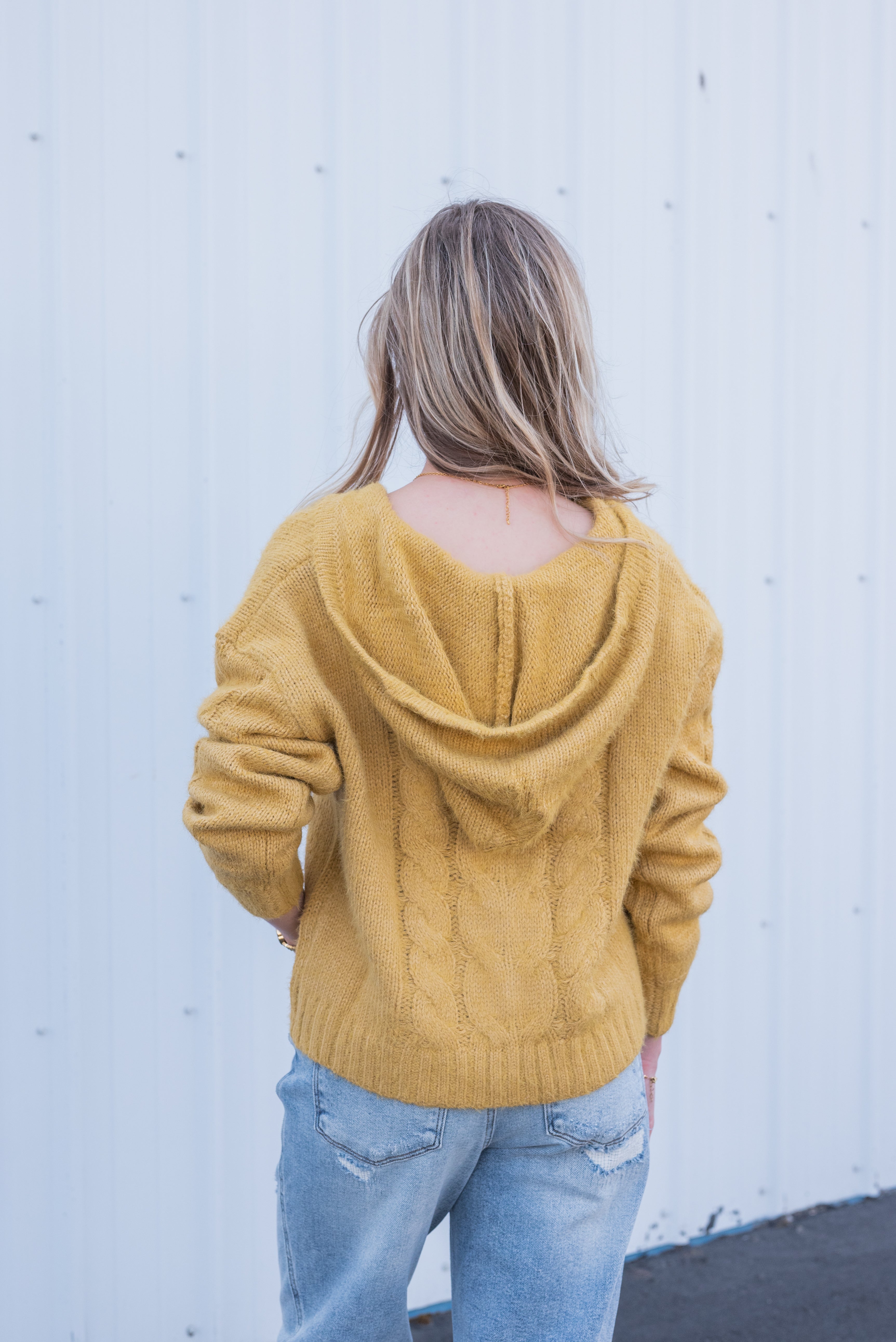 ELISSA BUTTON DOWN SWEATER