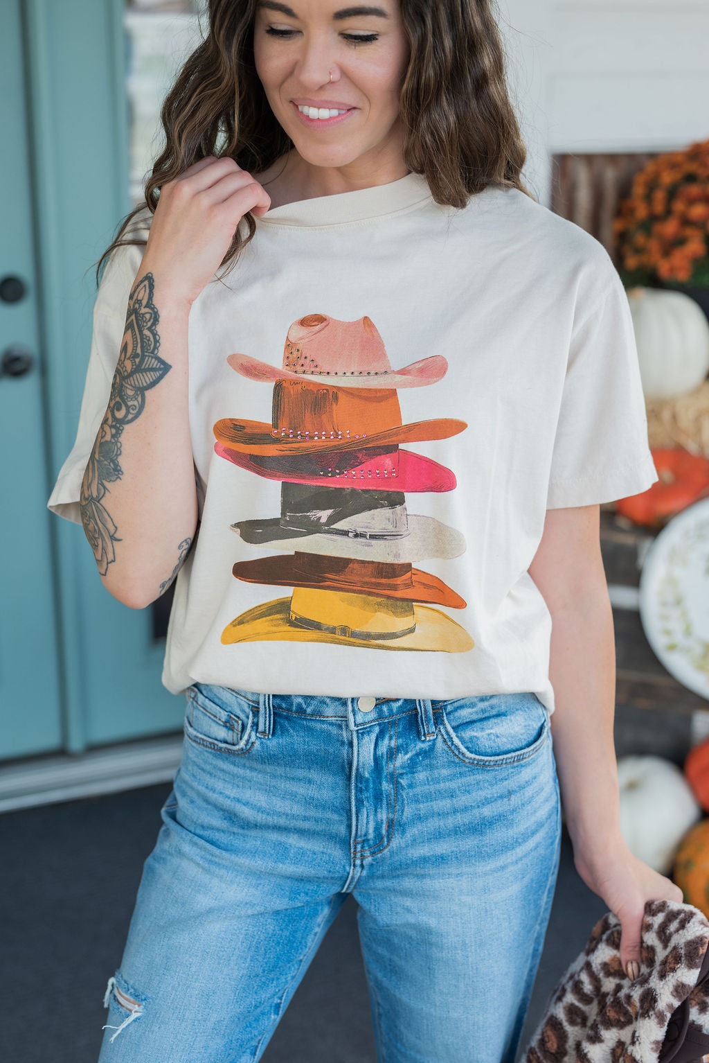 HATS BIG TEE