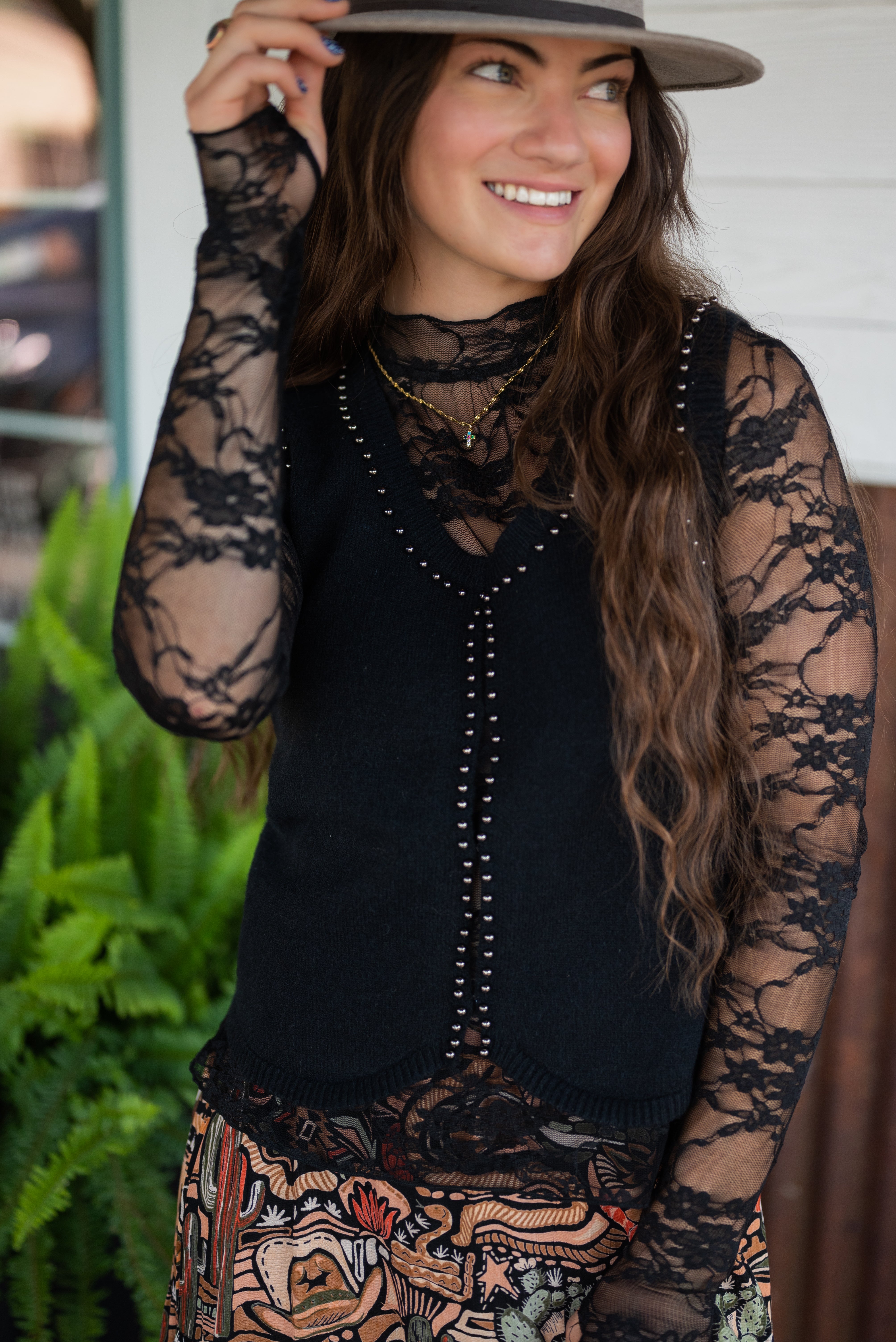 SELINA LACE TOP