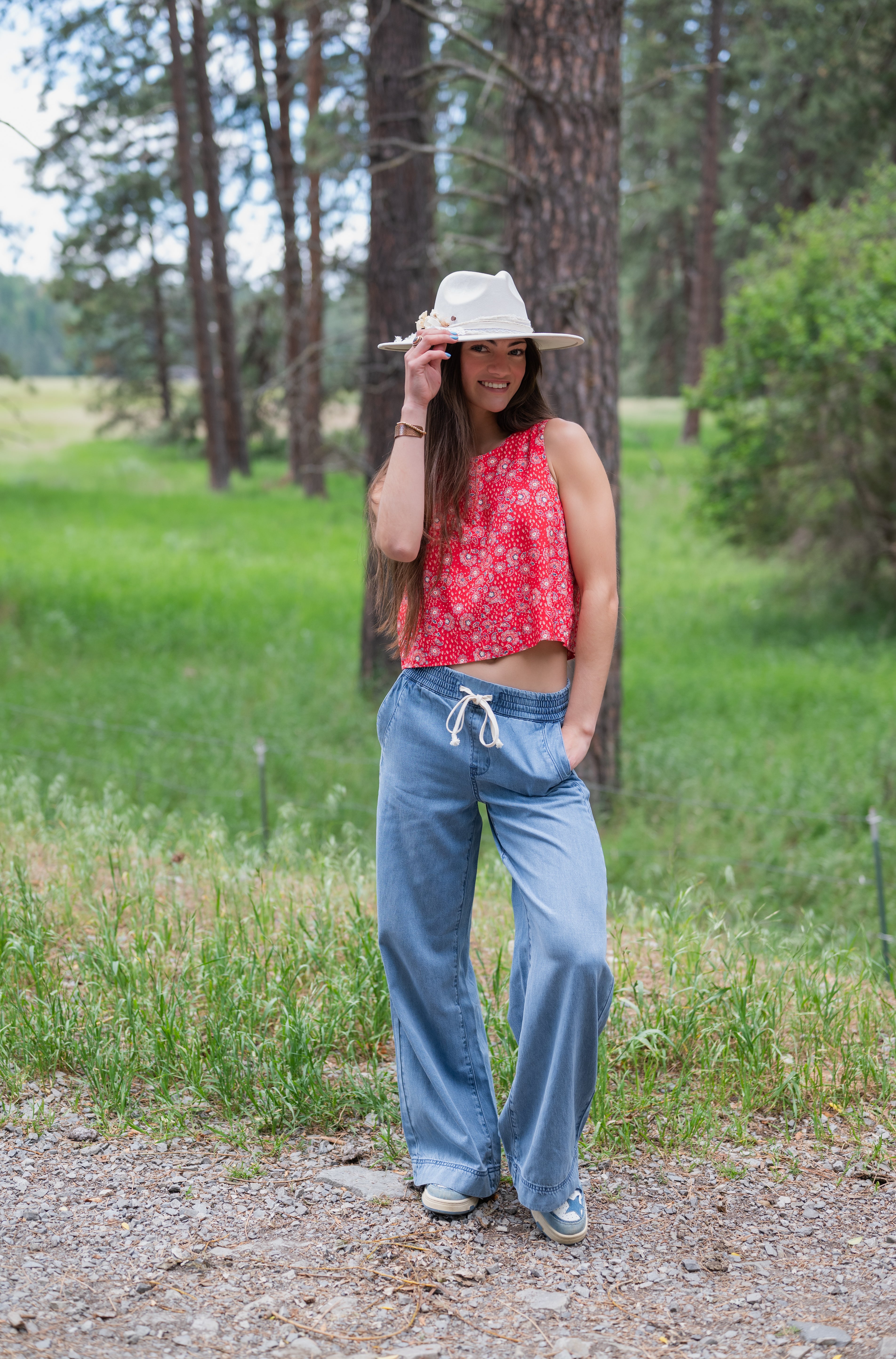 FIRECRACKER SLVLESS TOP