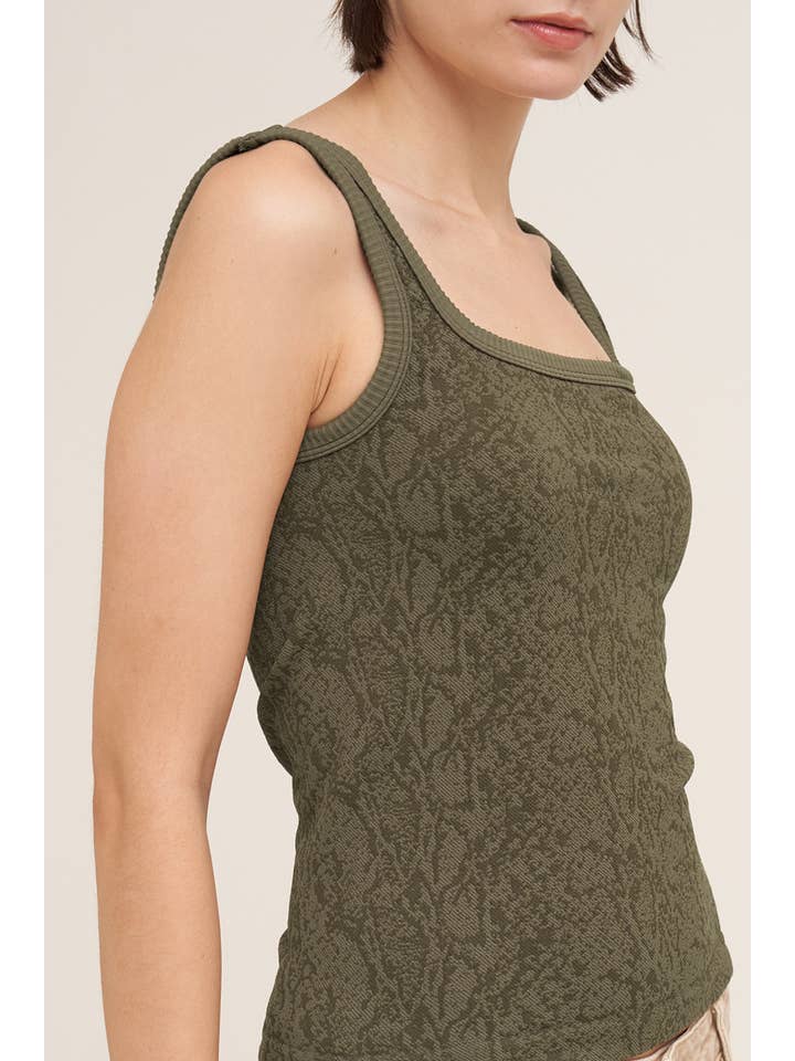 ADRIANA SNAKE TANK