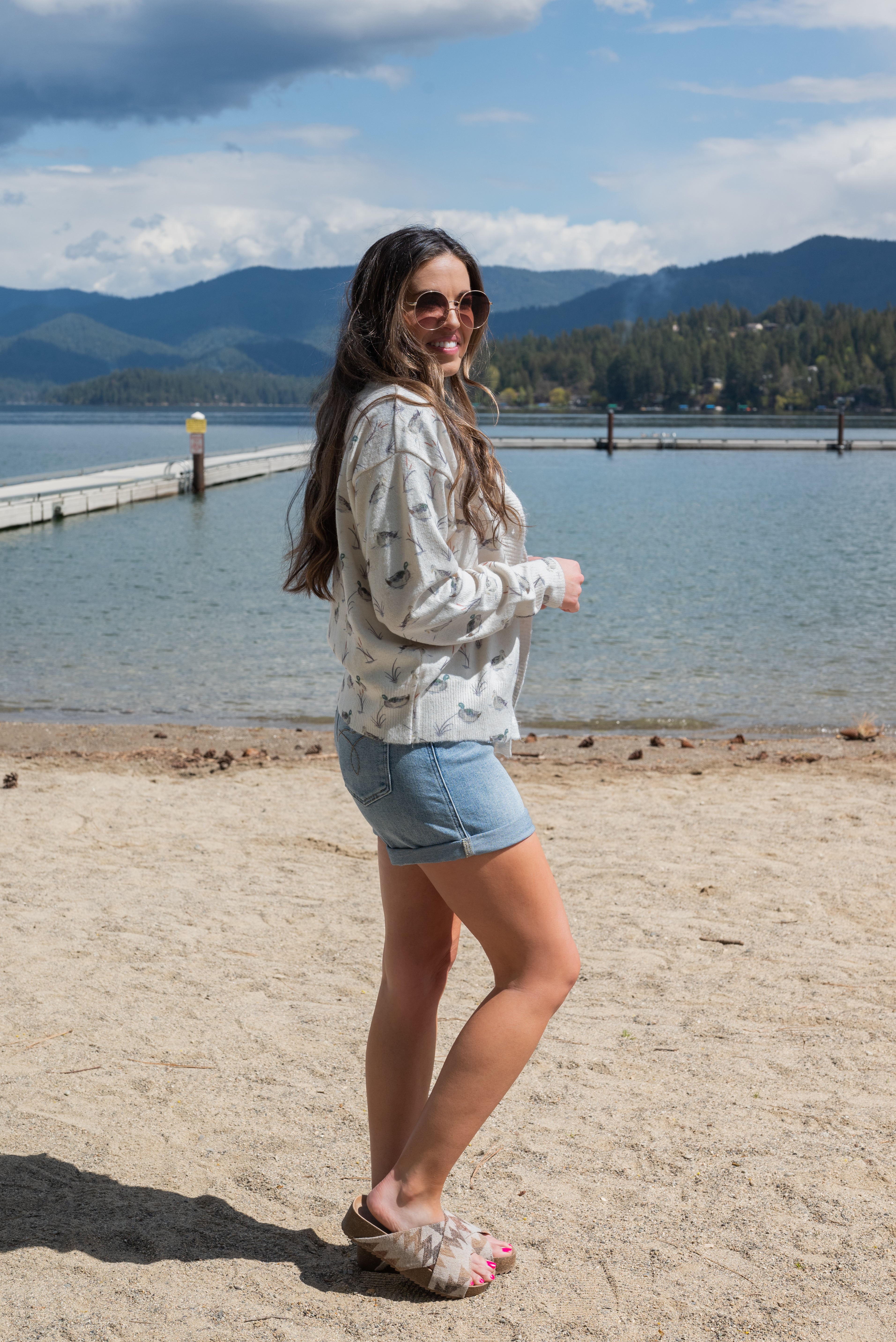DUCKY CARDIGAN