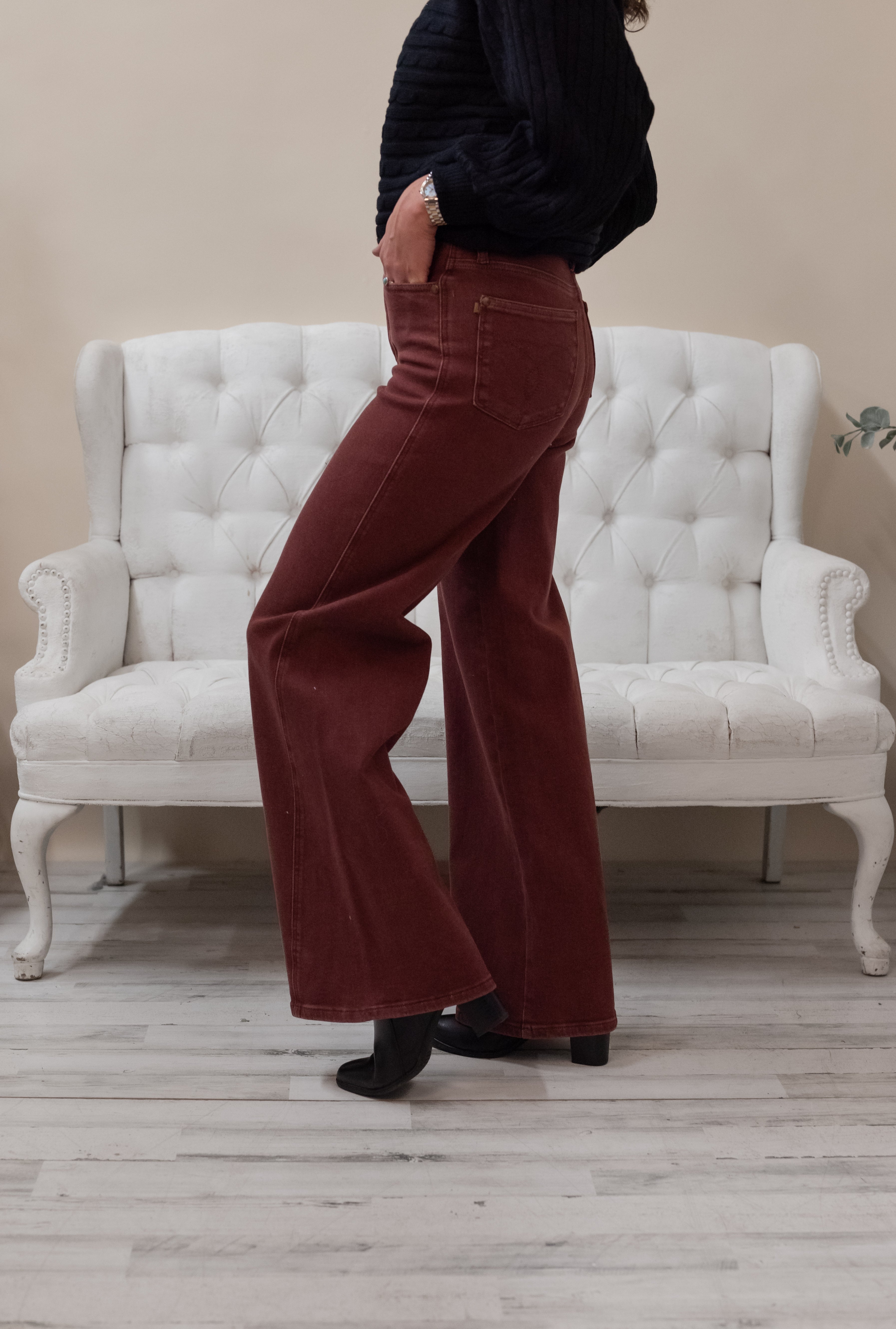 THRONE HW RETRO WIDE