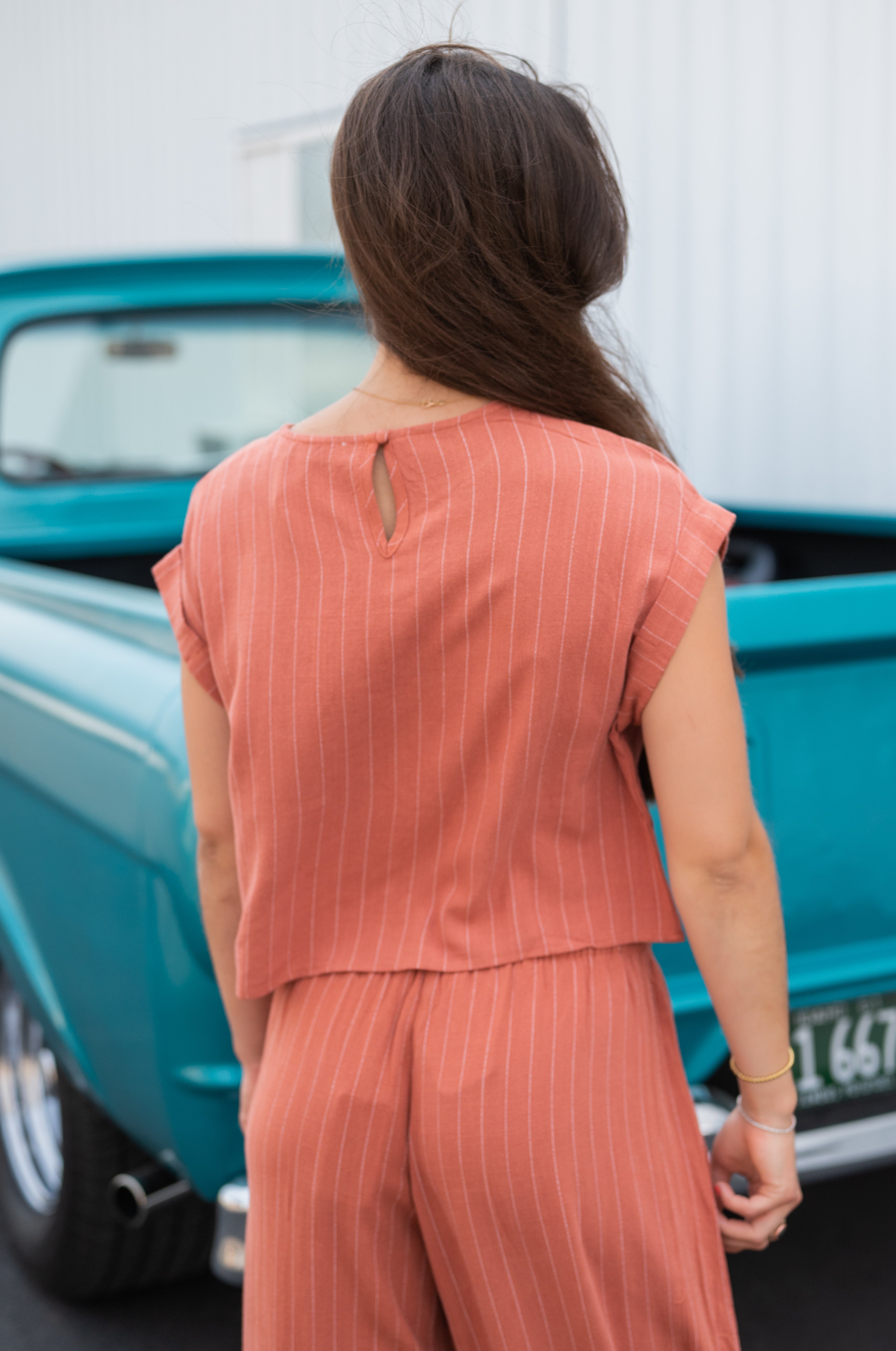 SUGARLOAF STRIPE CUFFED TOP
