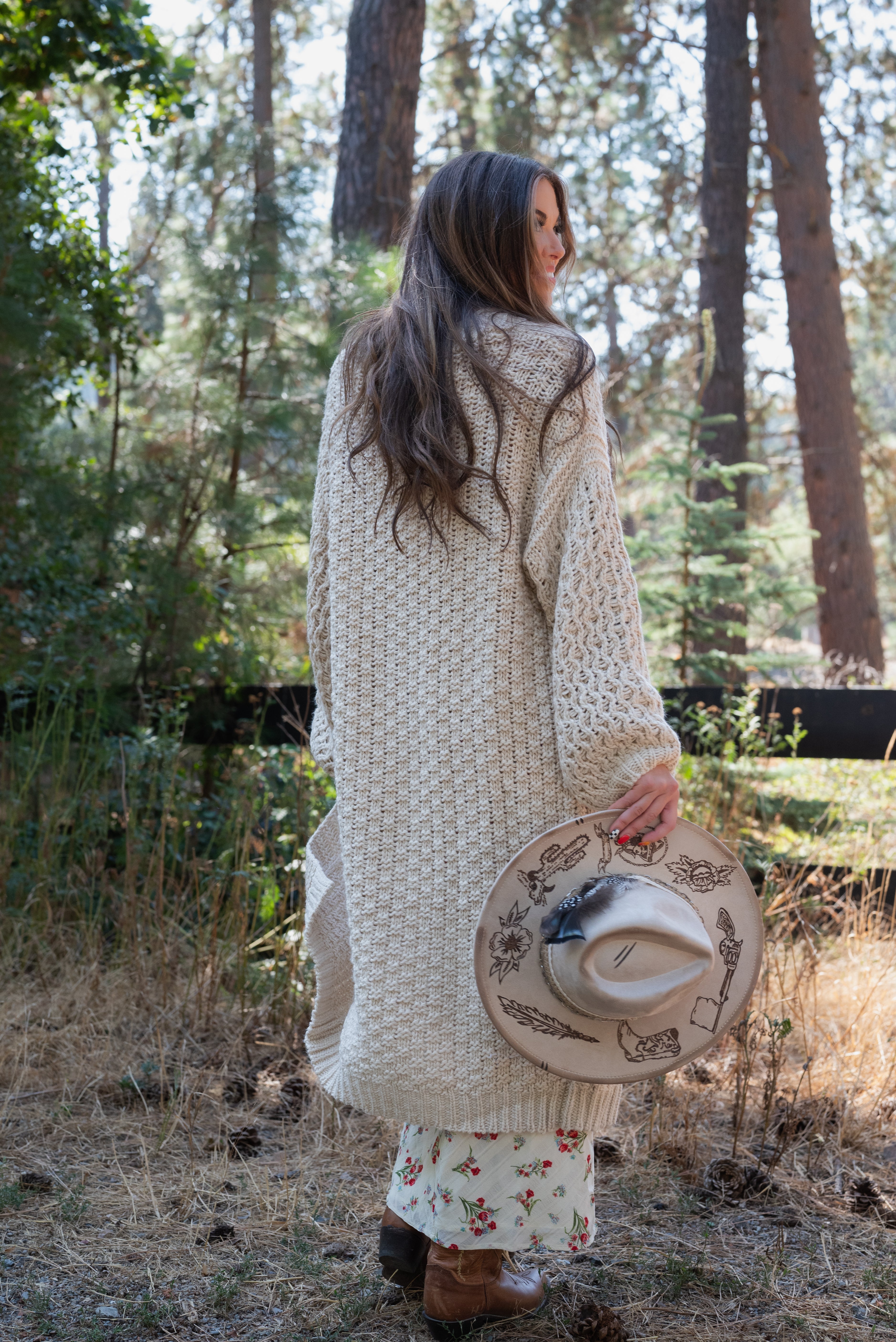 IGGY HAND CHUNKY CARDIGAN