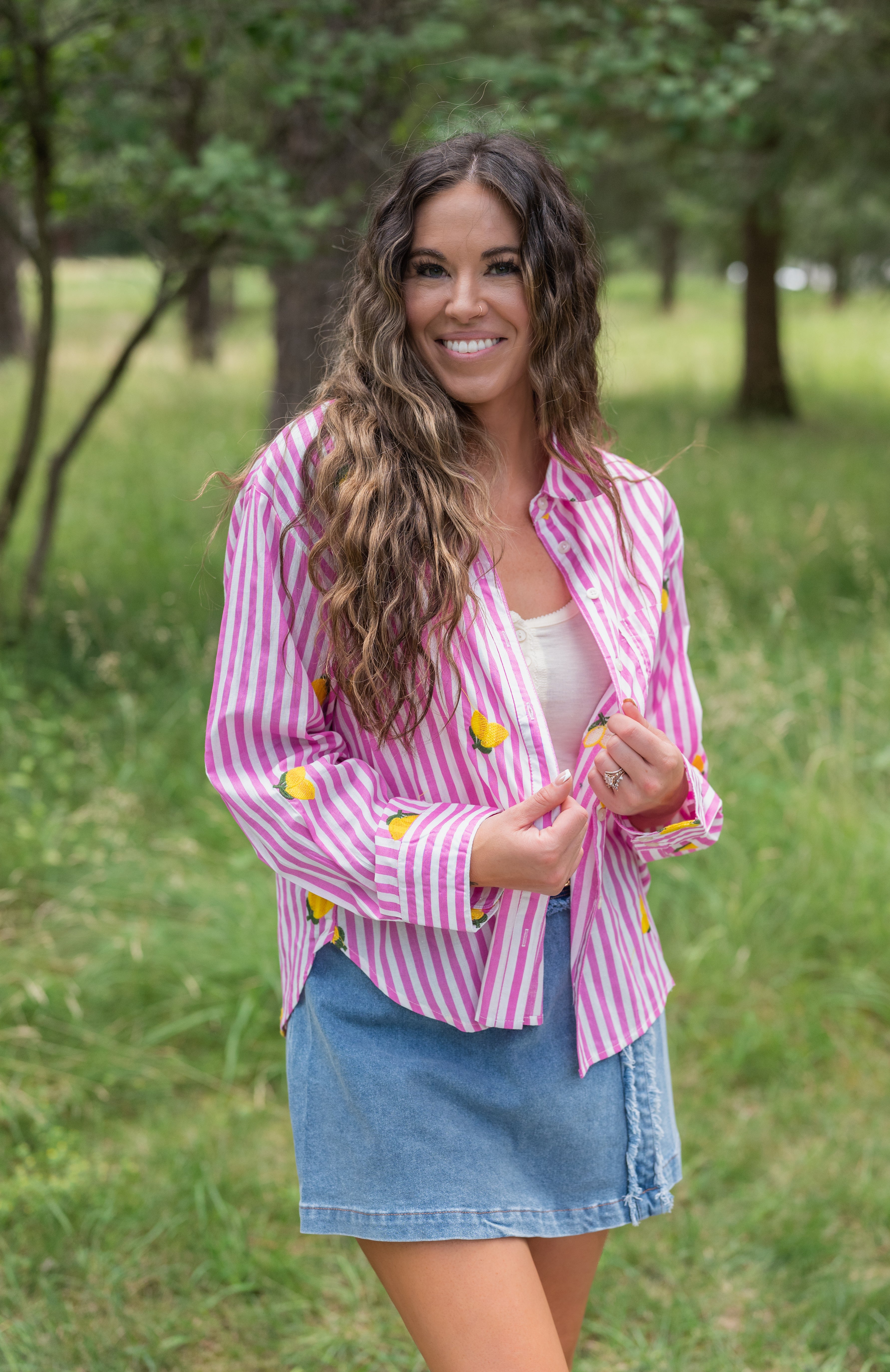 LEMON EMBROIDERED BLOUSE