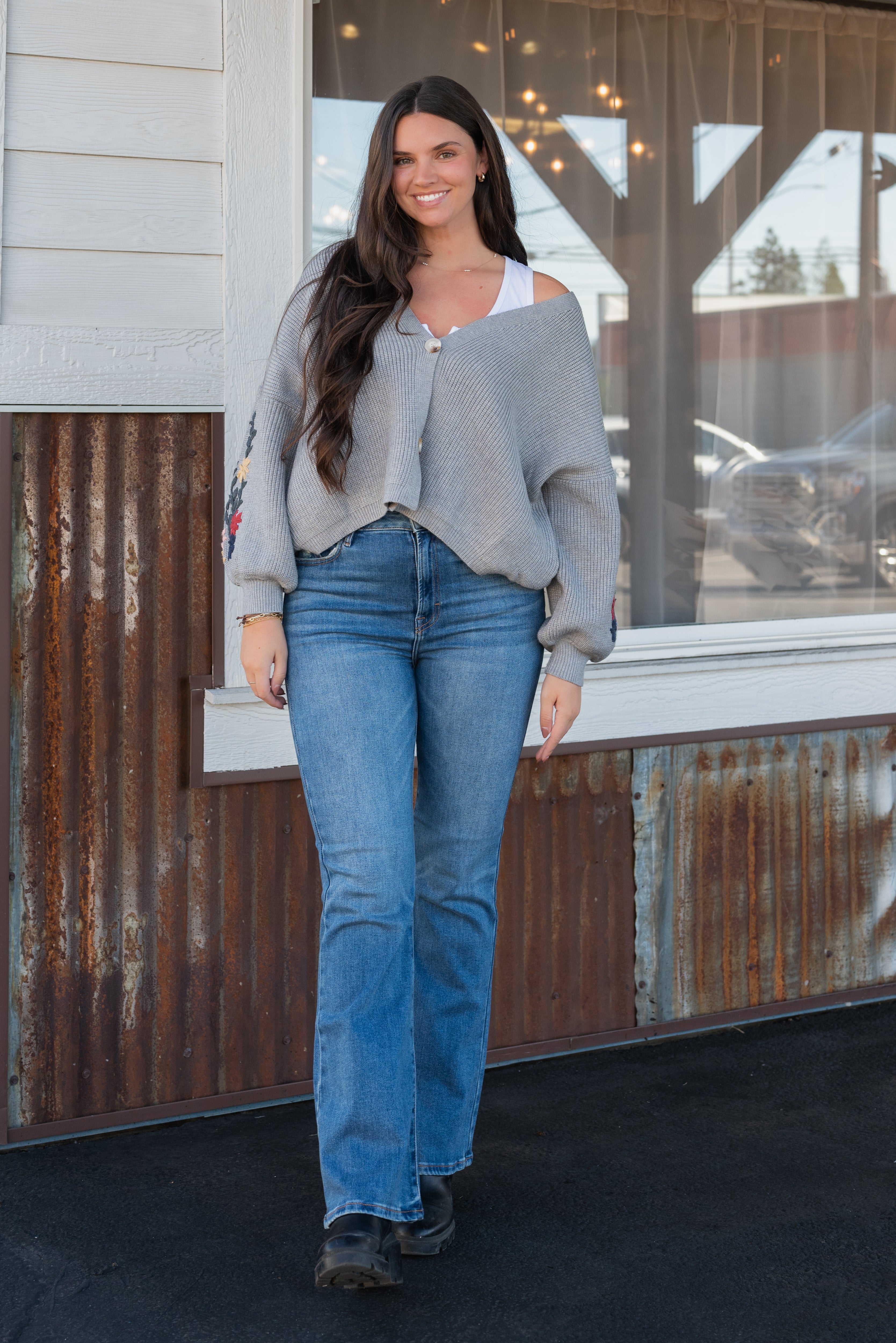 AGNES EMBROIDERED CARDIGAN