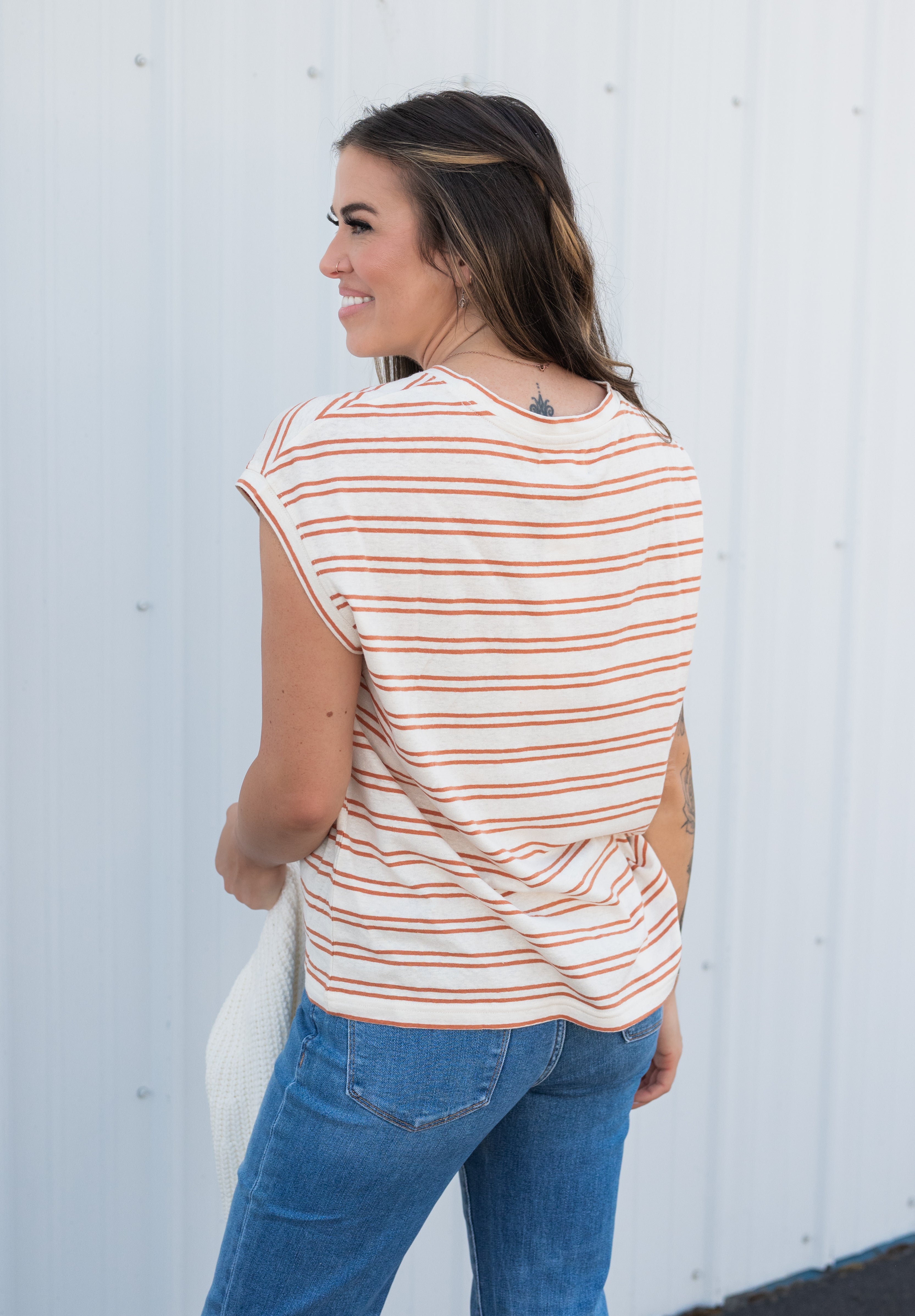 AGNES TEE