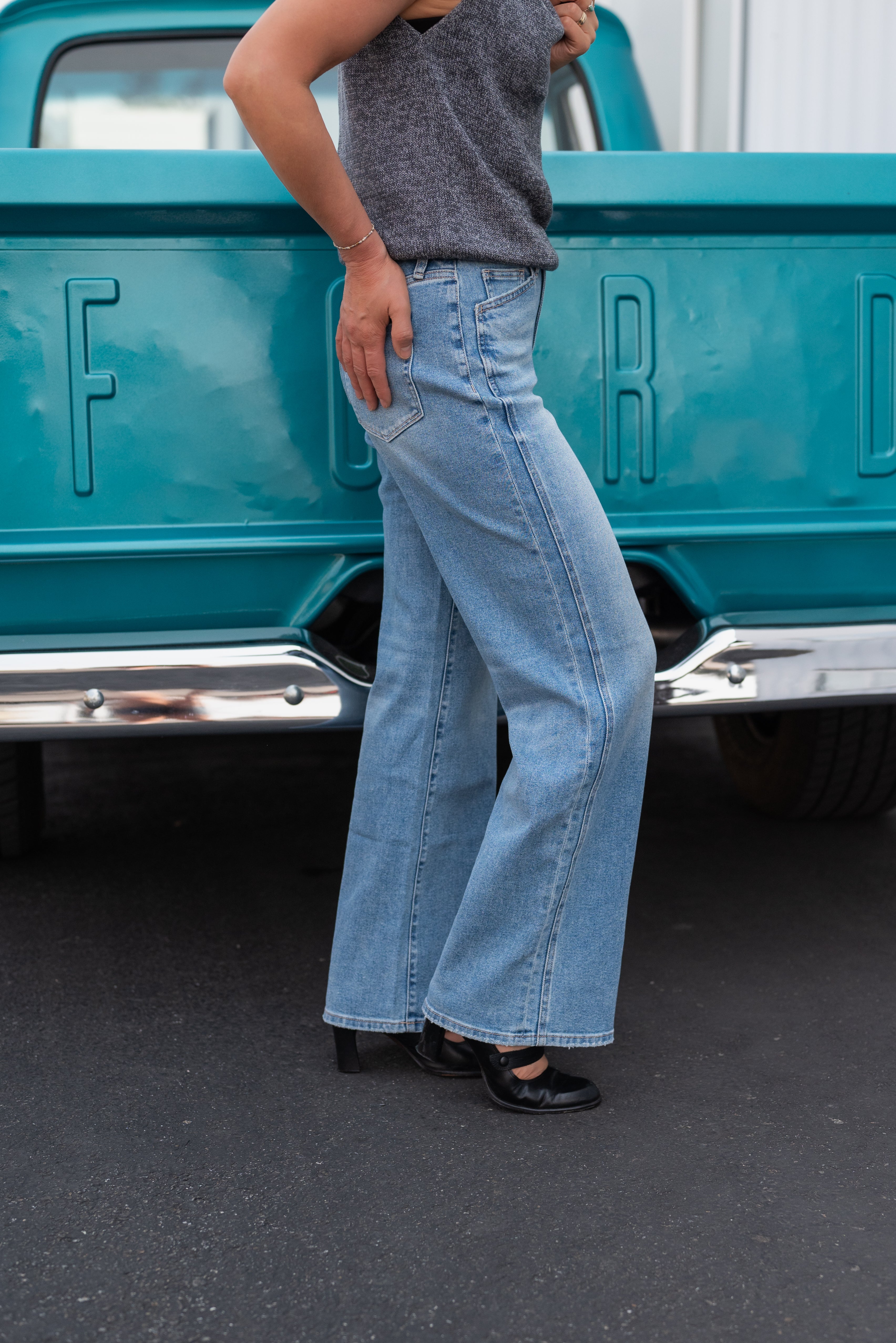 FINE HR VINTAGE FLARE