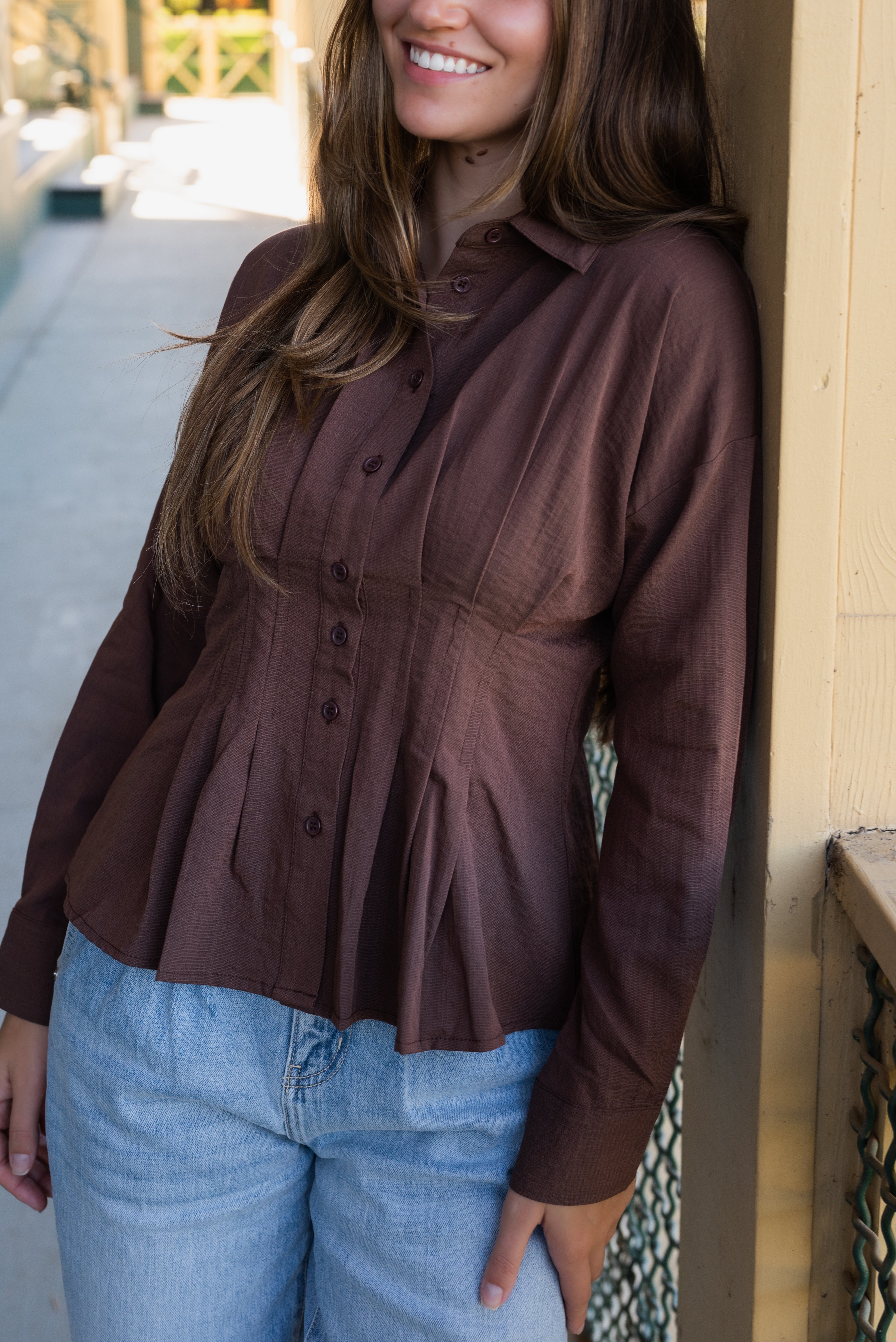 VERONICA BUTTON DOWN