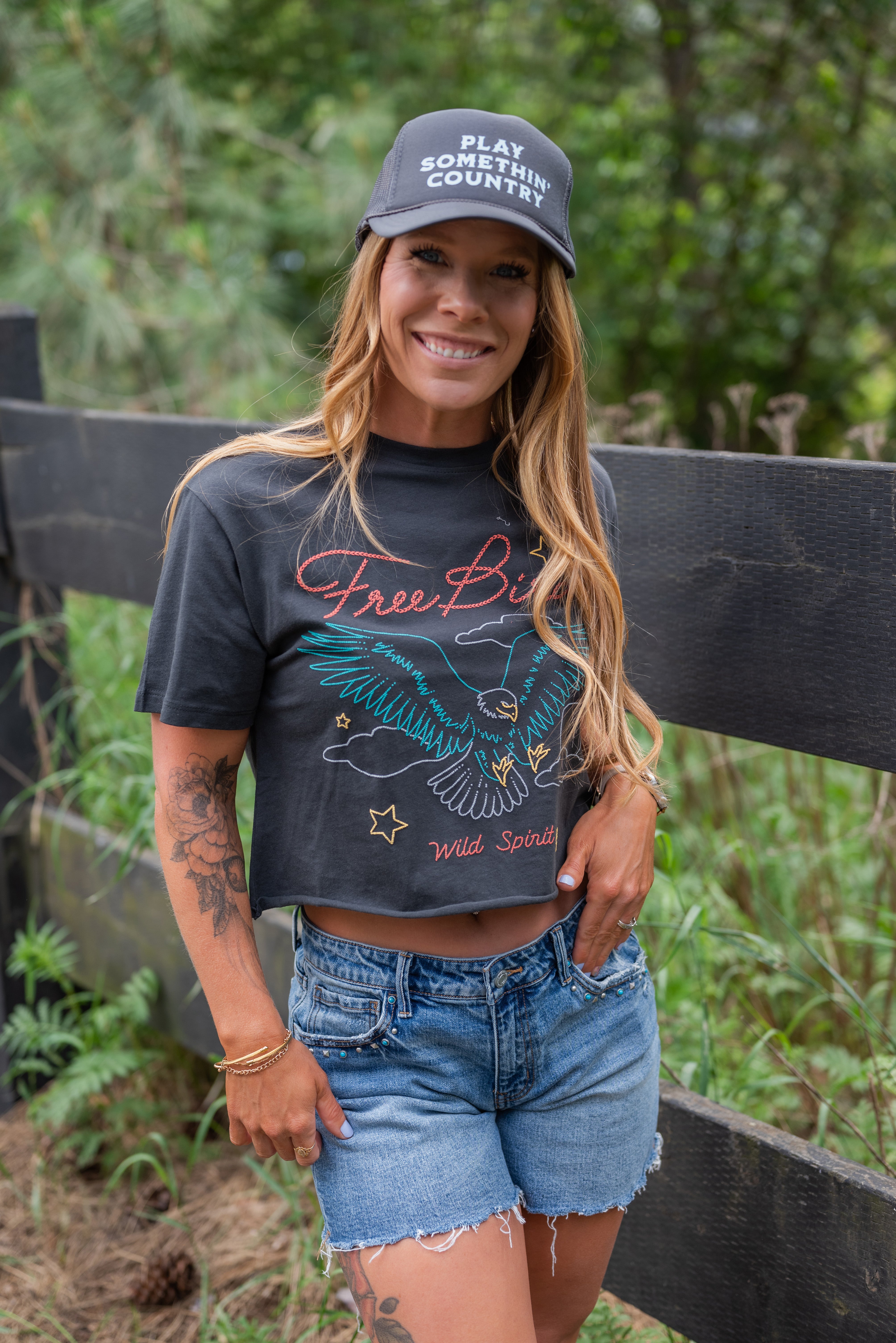 FREE BIRD GRAPHIC TEE