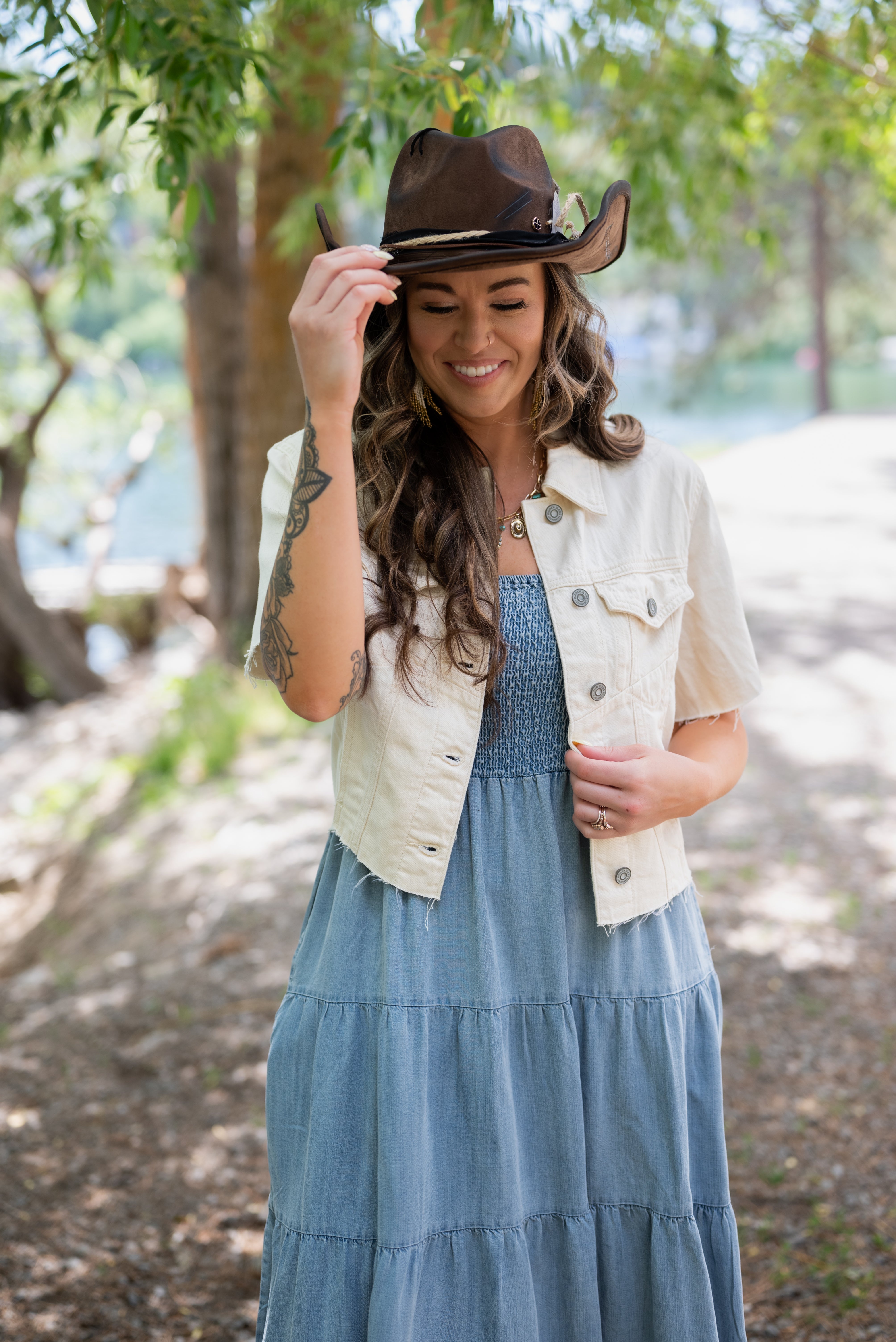 VERA SHORT SLEEVE CROP DENIM JACKET