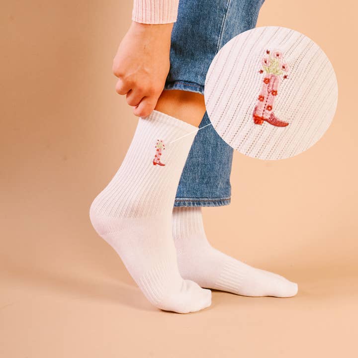 Embroidered Crew Socks