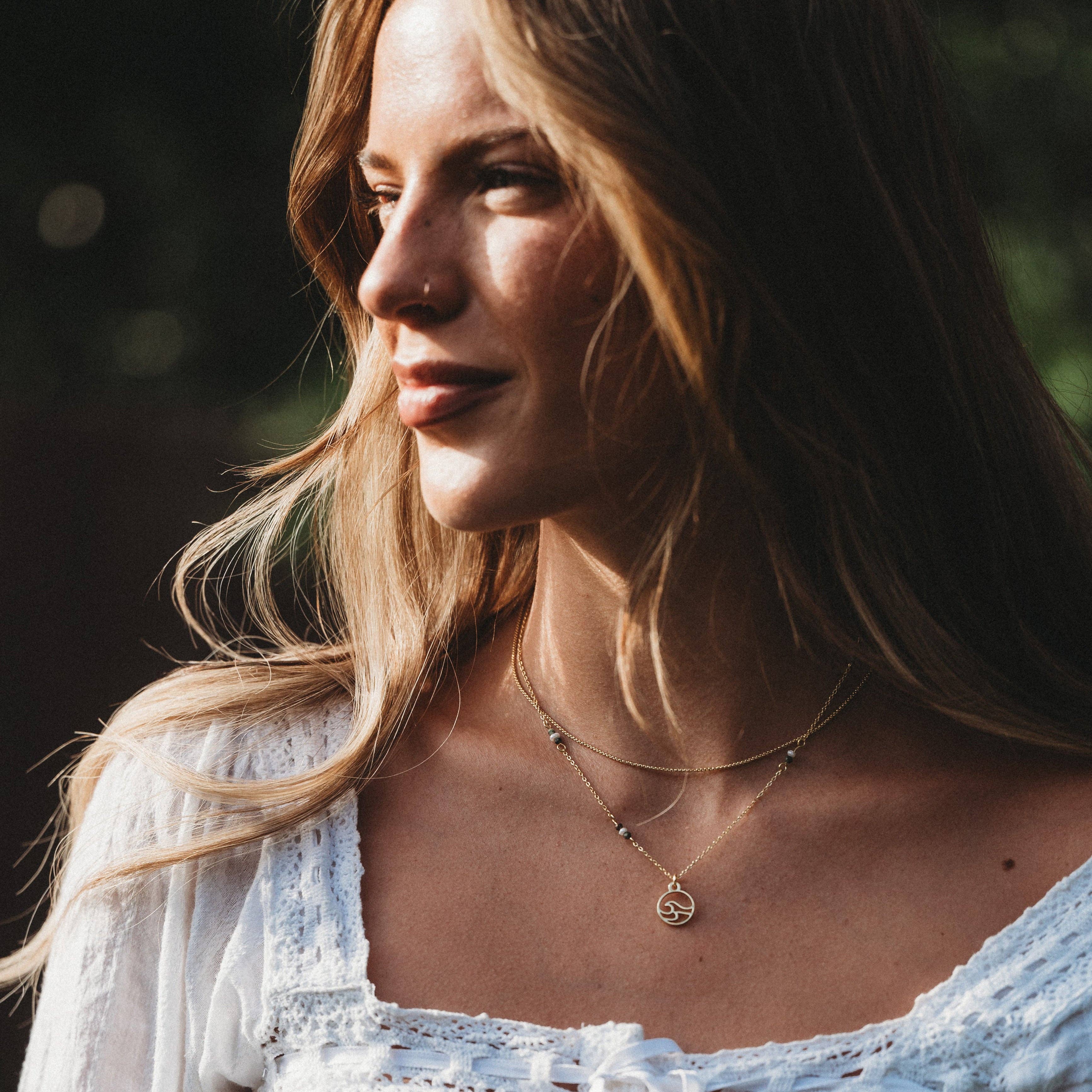 "Reflect" Golden Wave Necklace Set