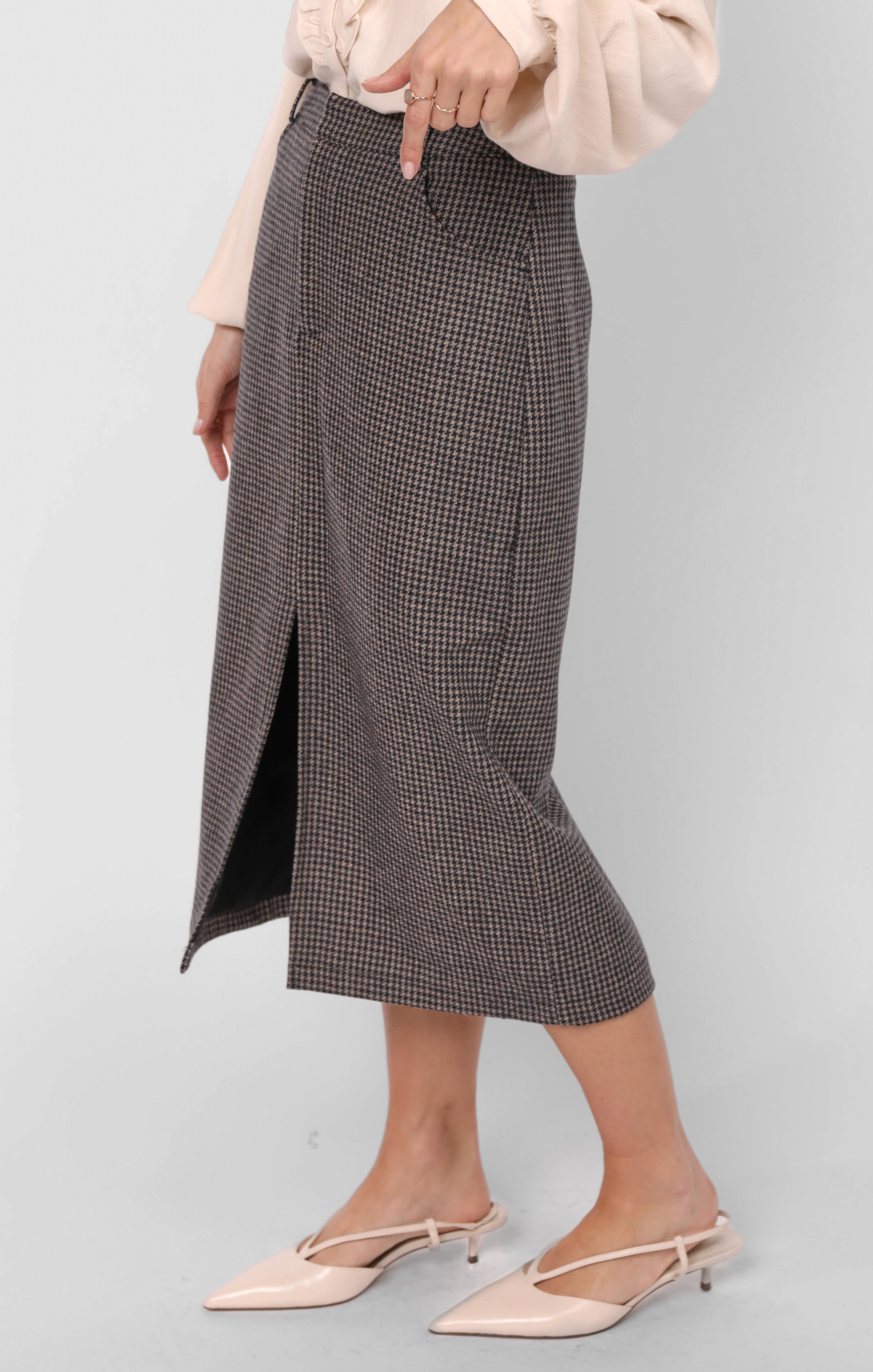 OUTTA HERE HOUNDSTOOTH SKIRT