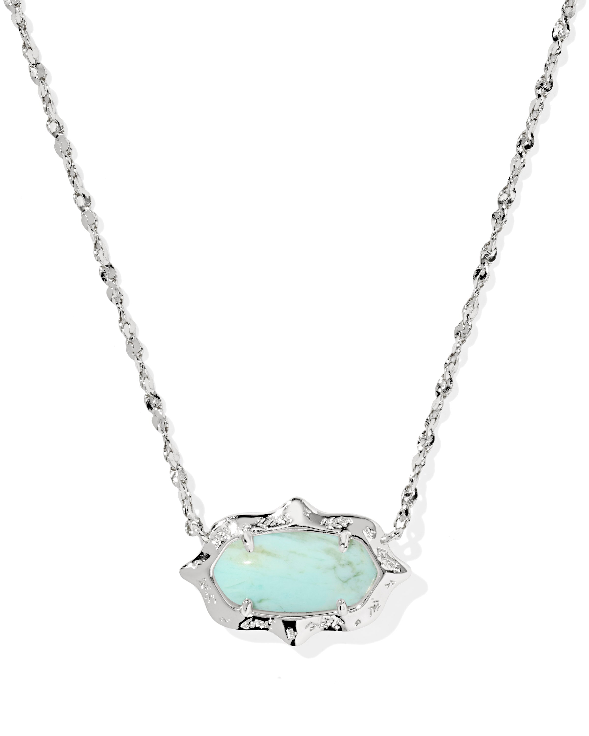 ELISA SCALLOP FRAME SHORT PENDANT NECKLACE