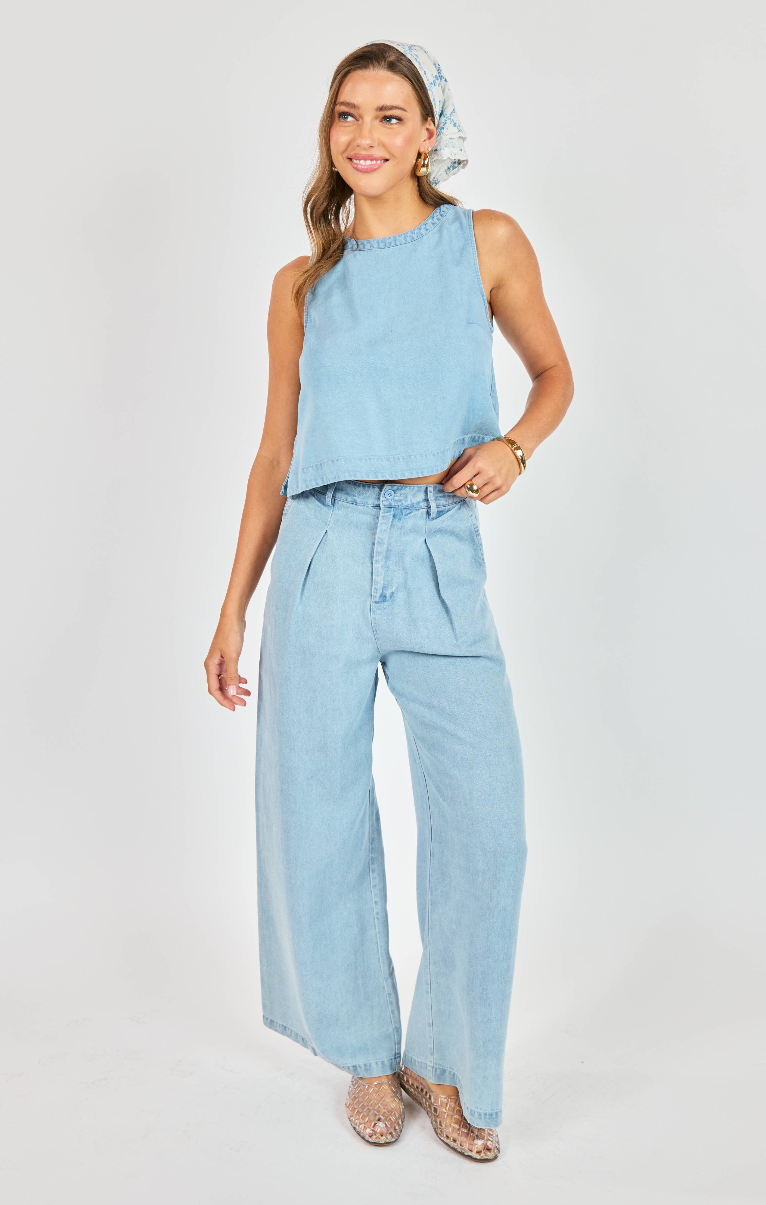 IT'S POURING SLEEVELESS TOP