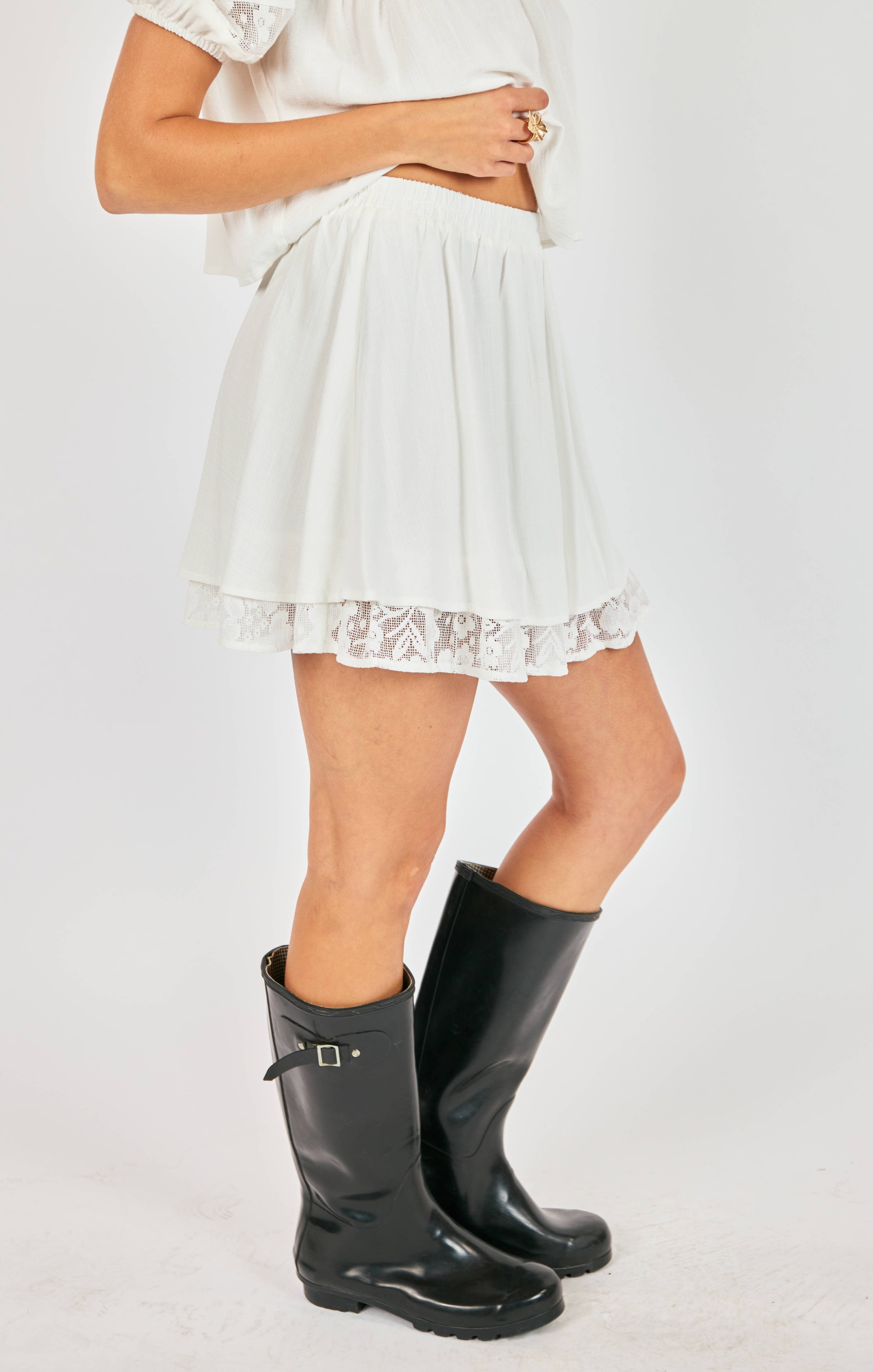 MISTY LAYERED W LACE MINI SKIRT