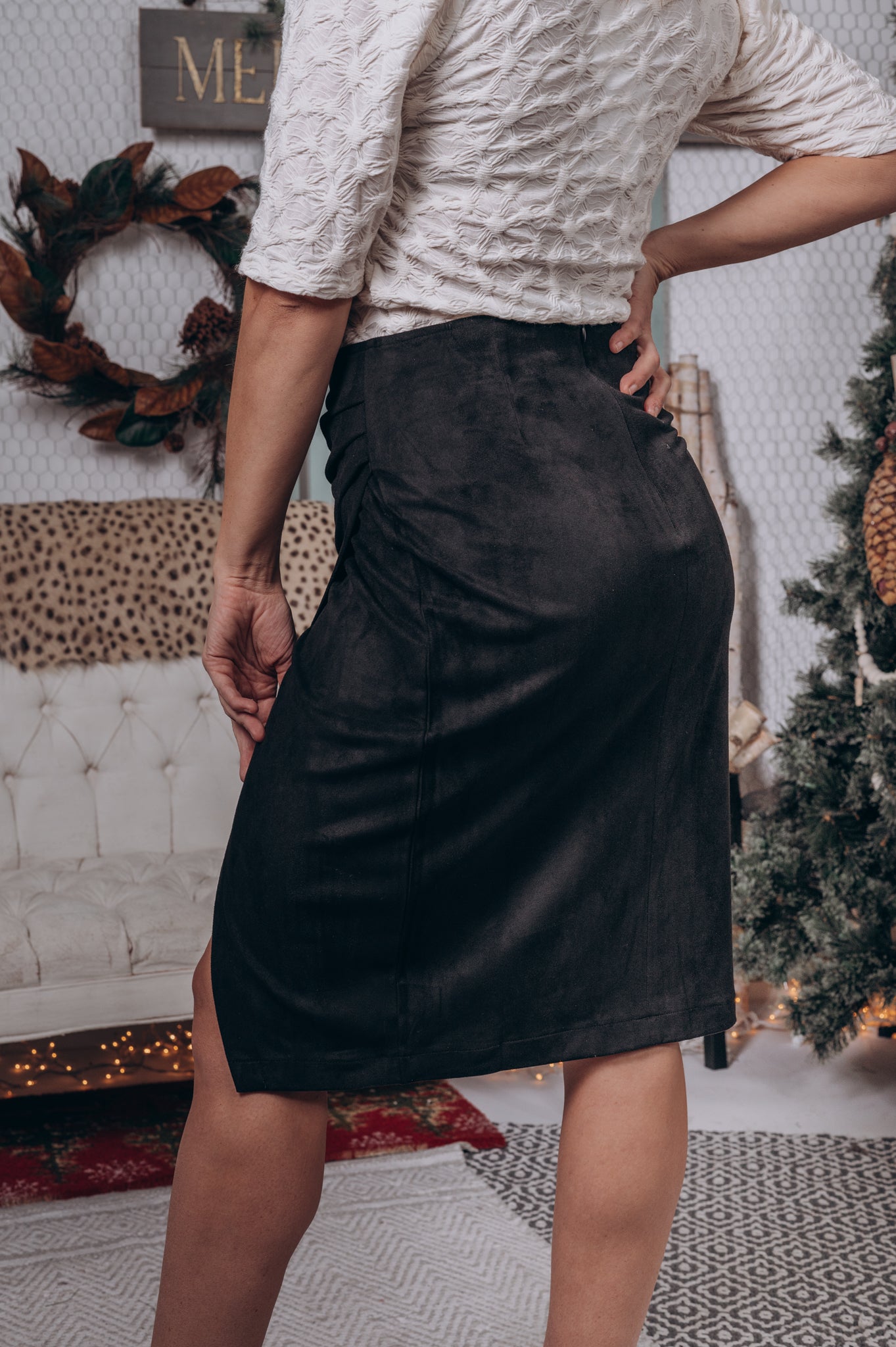 PLEATED FAUX SUEDE SKIRT
