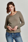 CASSIE TOP