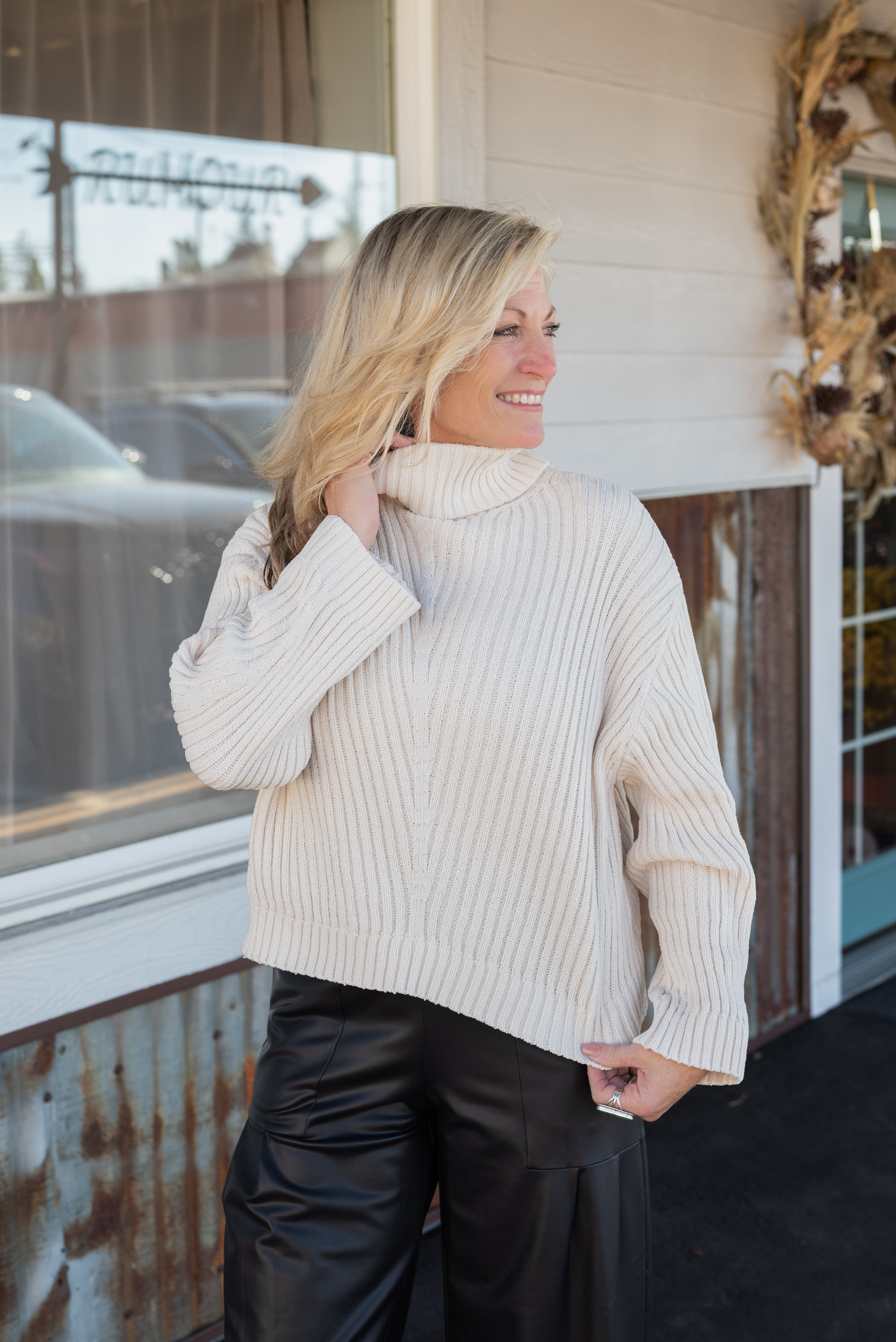 GRETCHEN TURTLENECK SWEATER