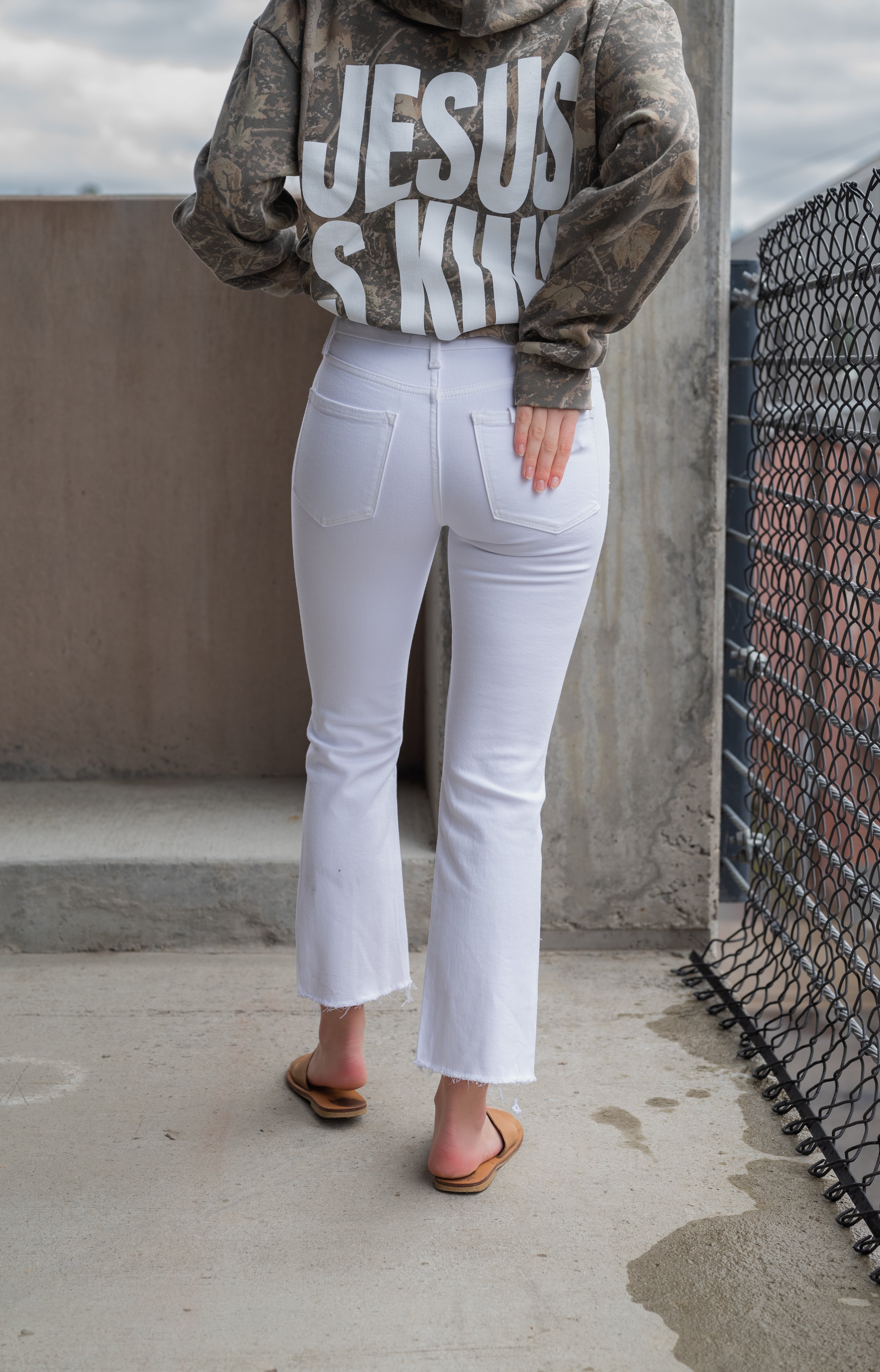 ATHENA MR CROP FLARE