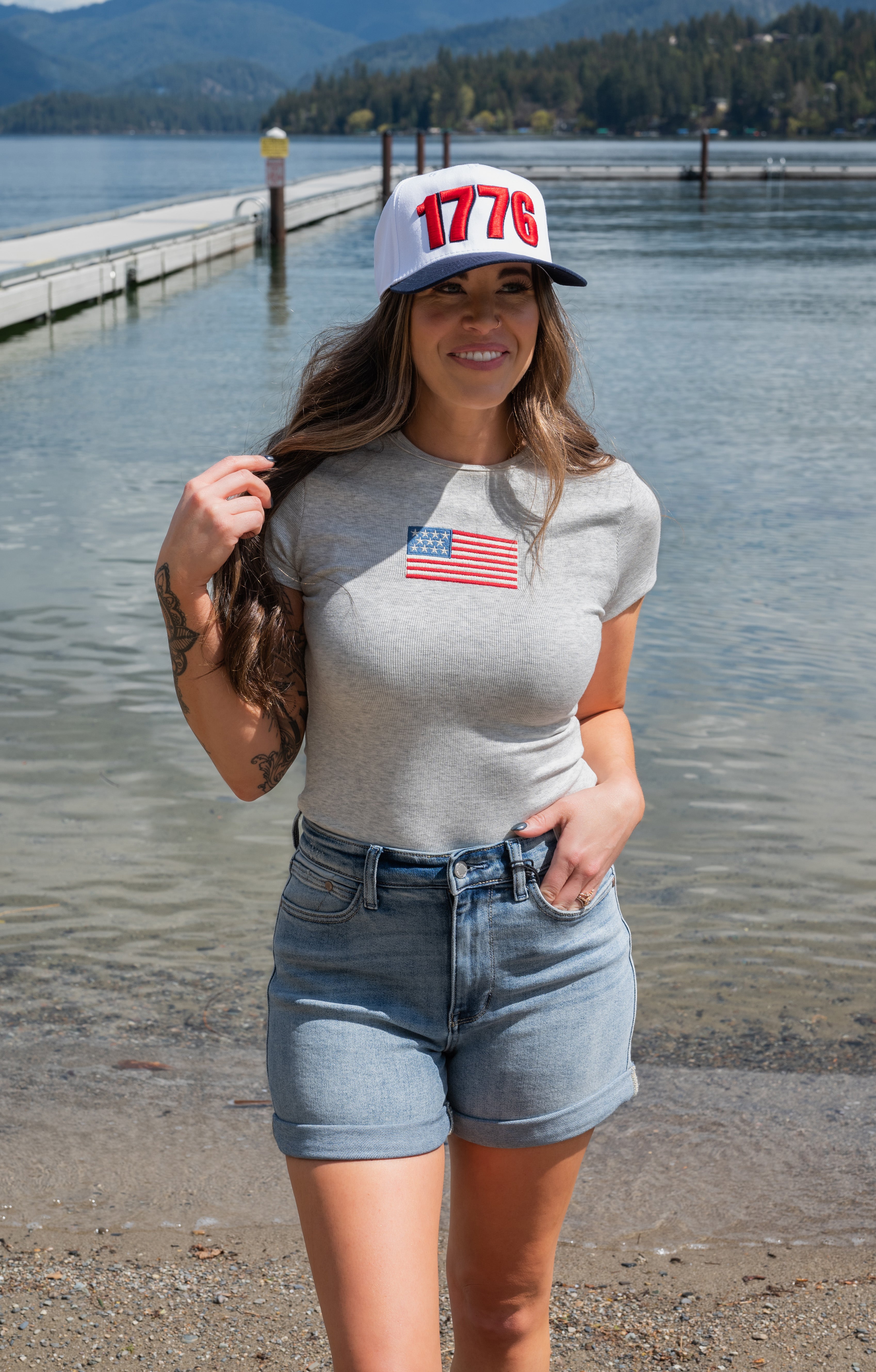 FLAG GRAPHIC TEE