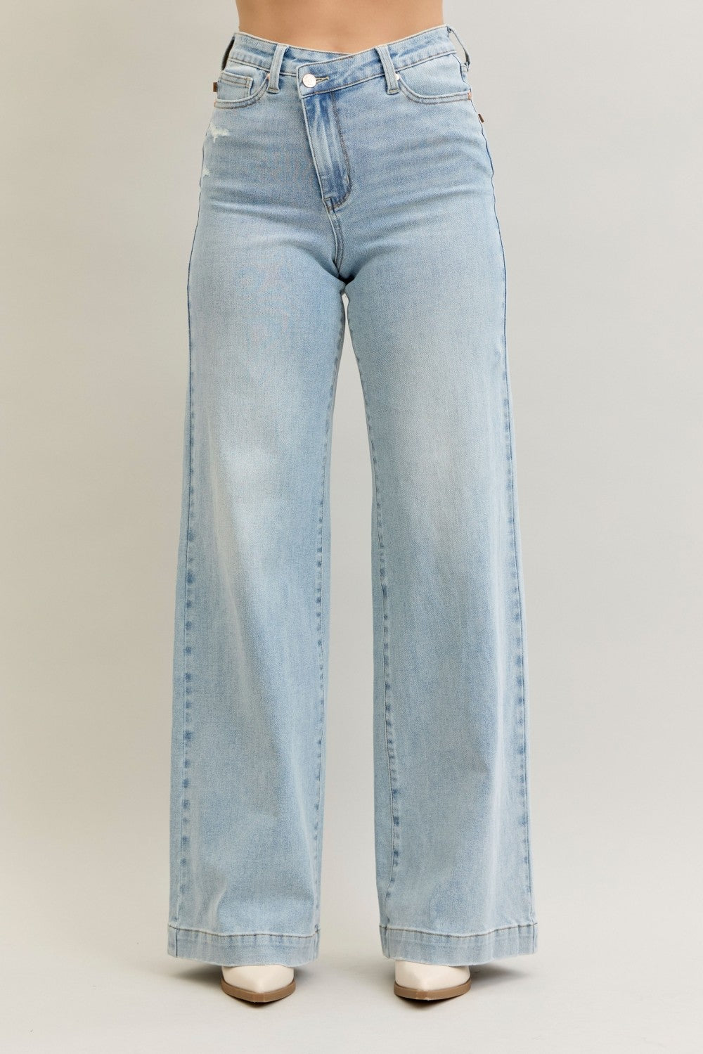 DELILAH HW RETRO WIDE