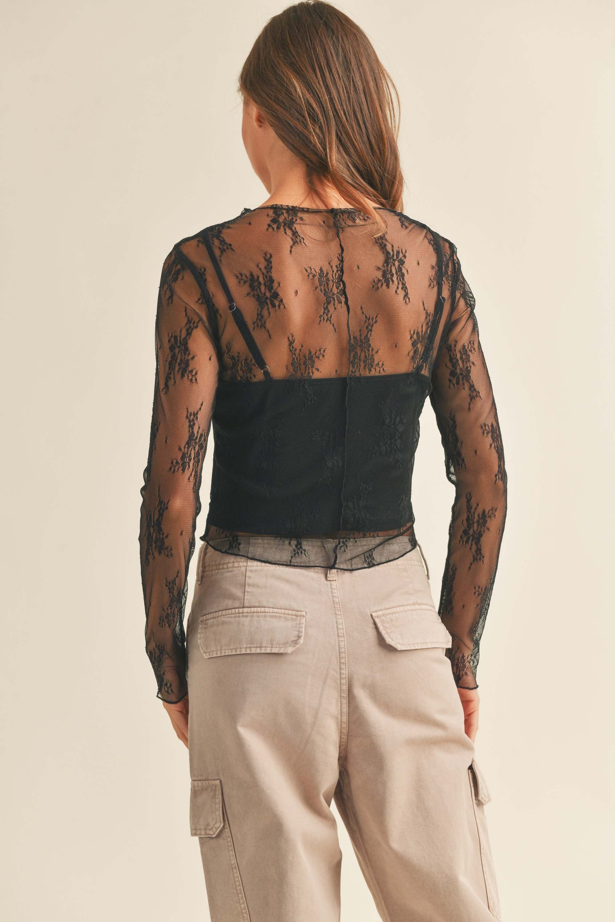 SHELLY LACE TOP